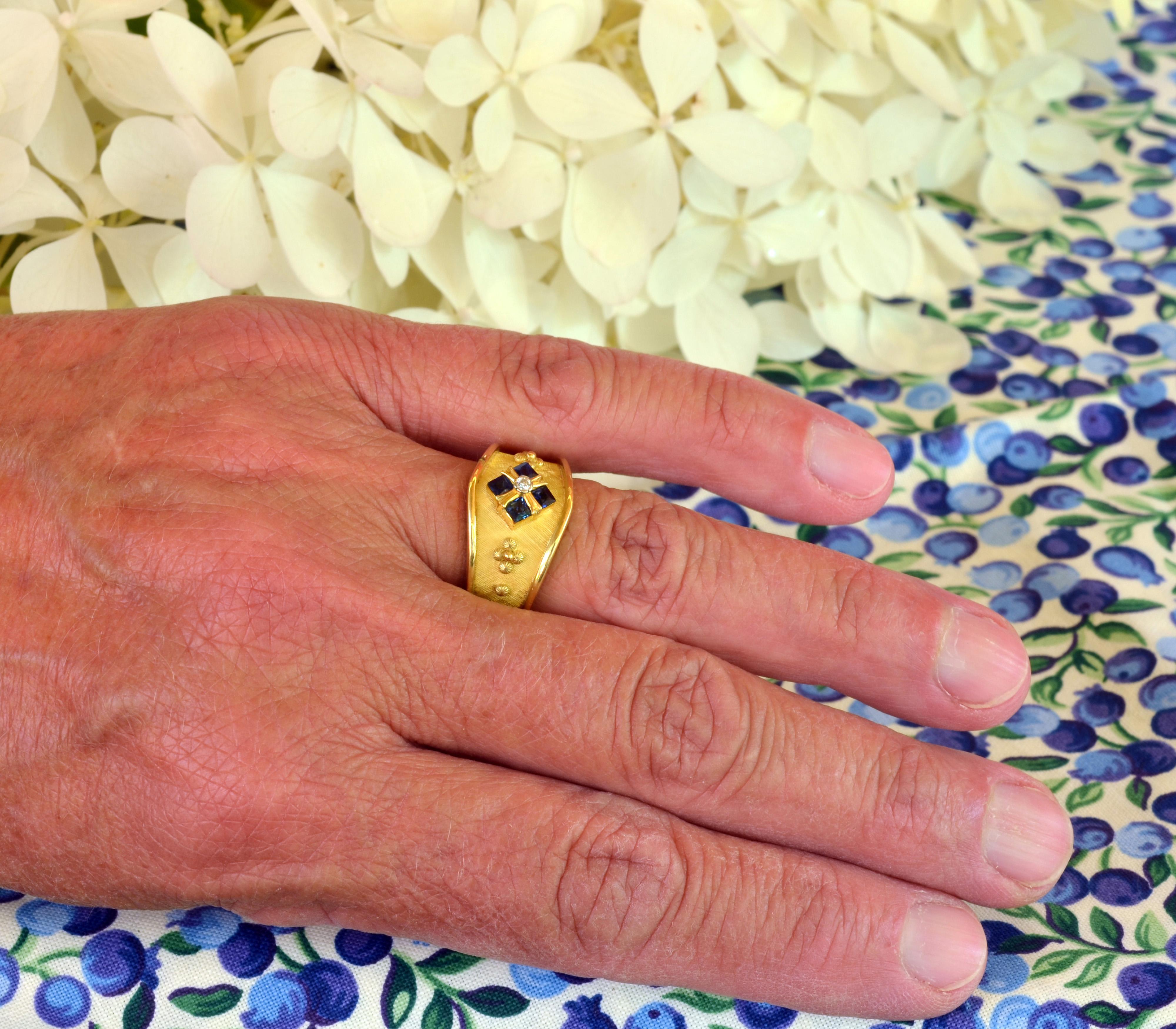 18 Karat Yellow Gold Handmade Sapphire and Diamond Cigar Band Ring For Sale 1