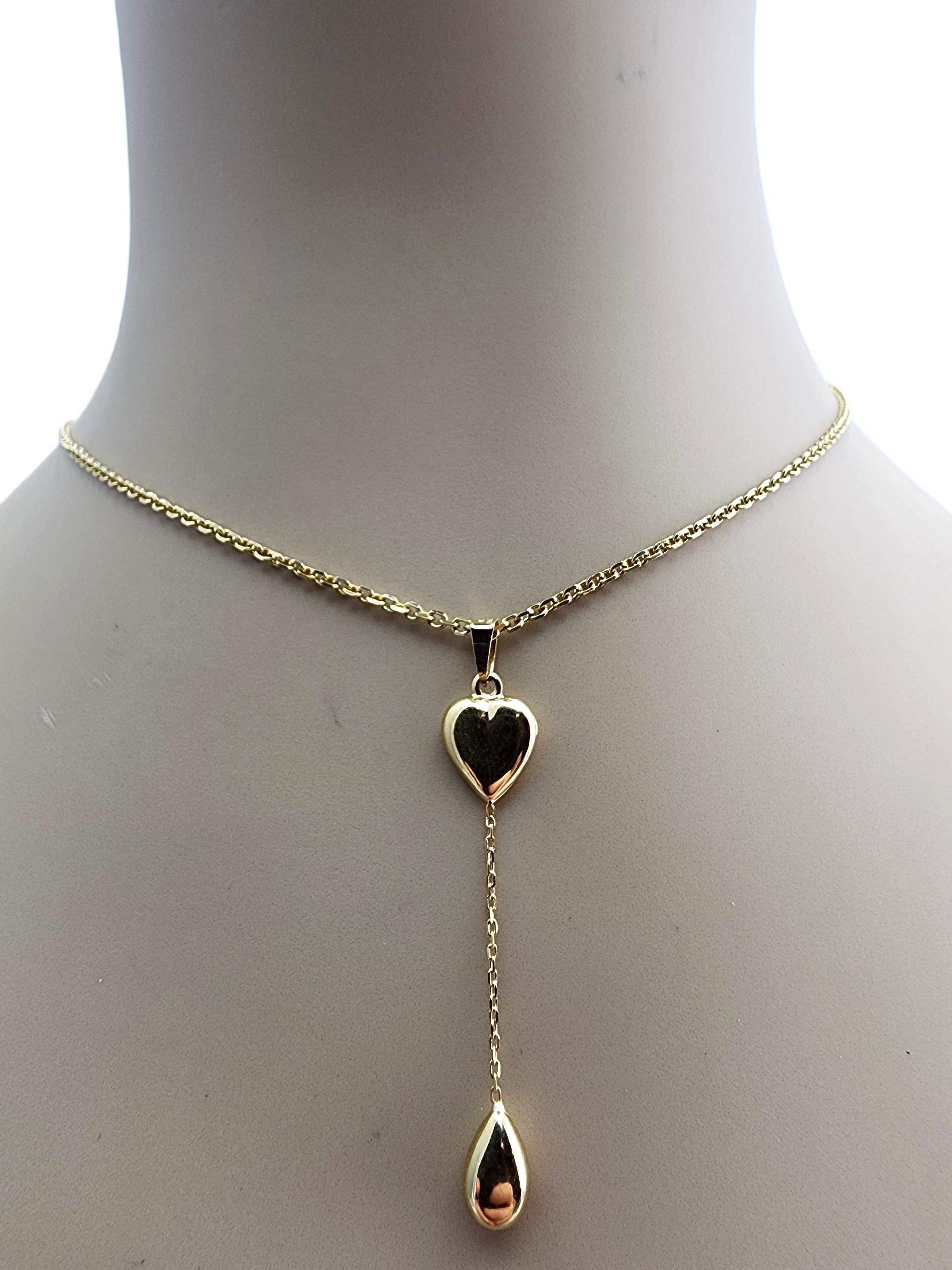 Pendentif en or jaune 18 carats en forme de coeur #23673 en vente 1