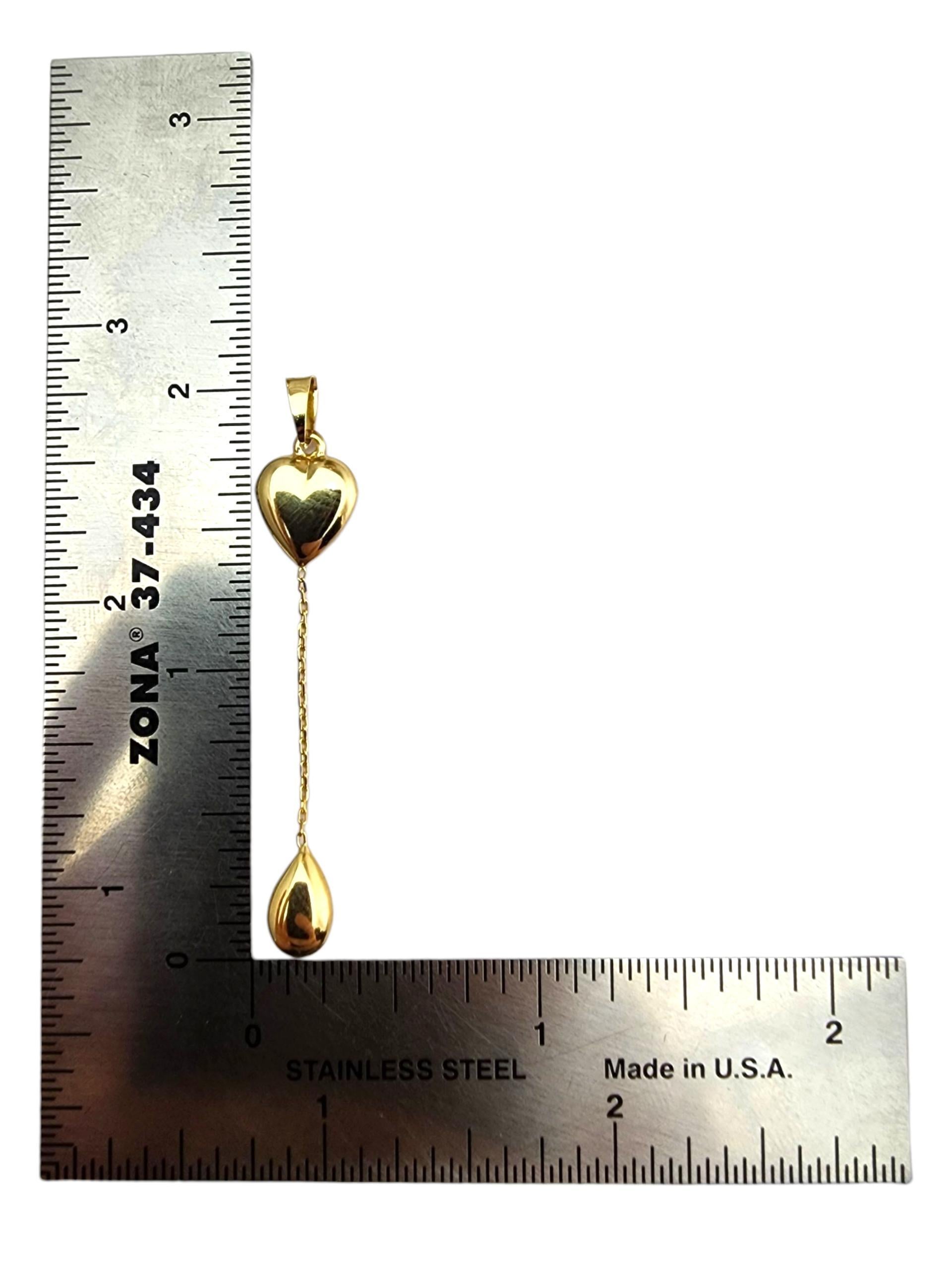 Pendentif en or jaune 18 carats en forme de coeur #23673 en vente 2