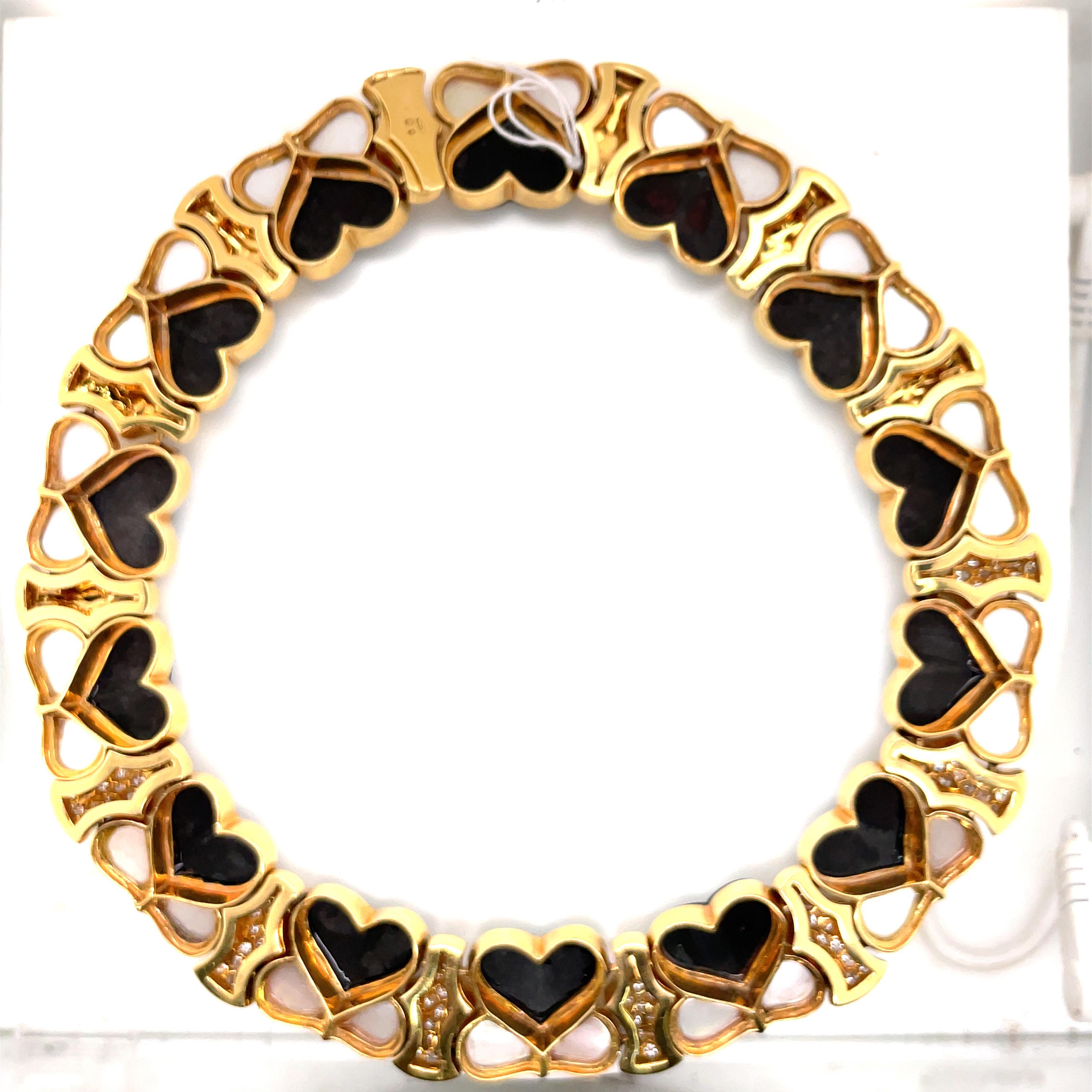 18 Karat Yellow Gold Heart Onyx Moonstone Diamond Collar Necklace 6 Carats  For Sale 5