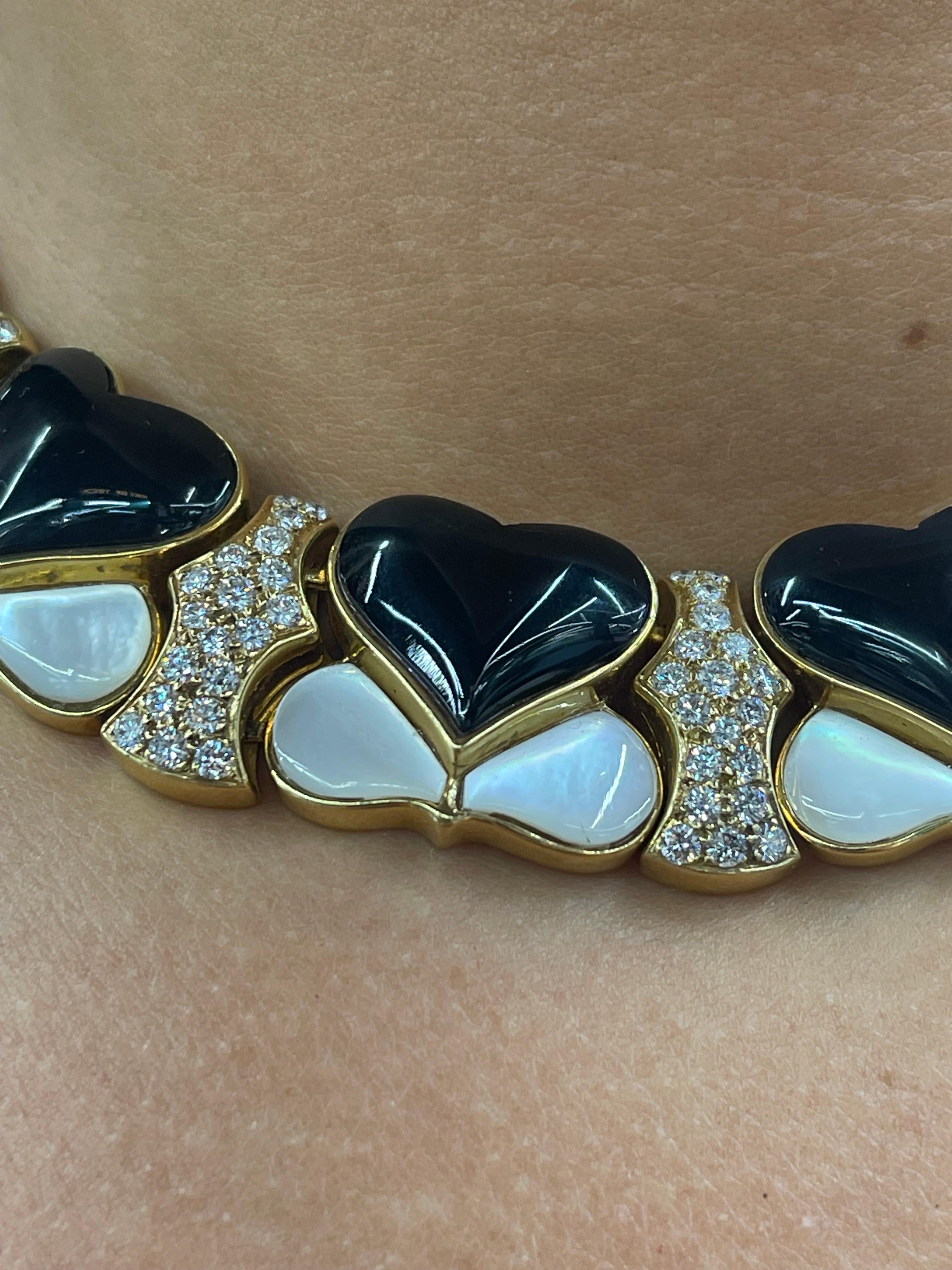 Contemporary 18 Karat Yellow Gold Heart Onyx Moonstone Diamond Collar Necklace 6 Carats  For Sale