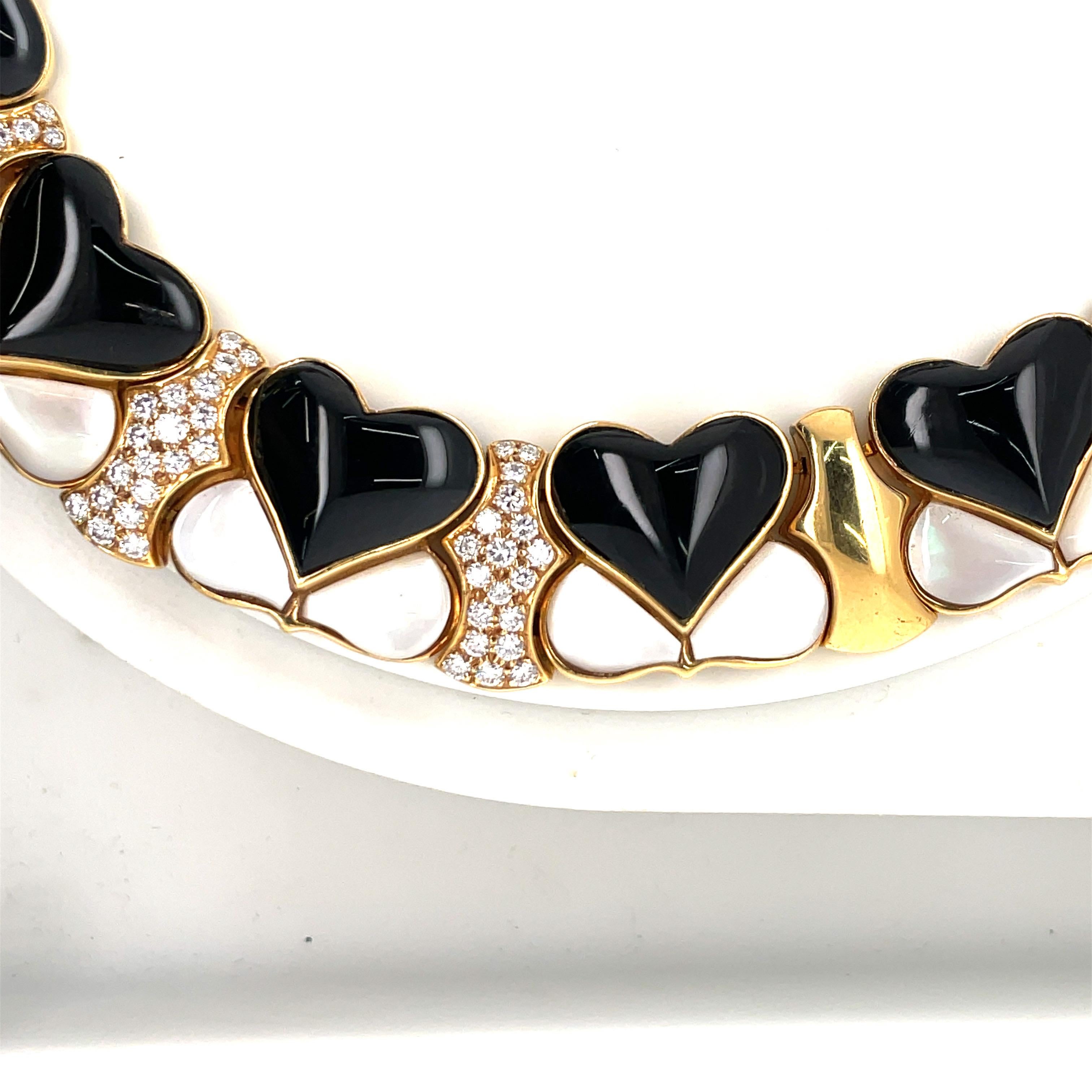 18 Karat Yellow Gold Heart Onyx Moonstone Diamond Collar Necklace 6 Carats  For Sale 1
