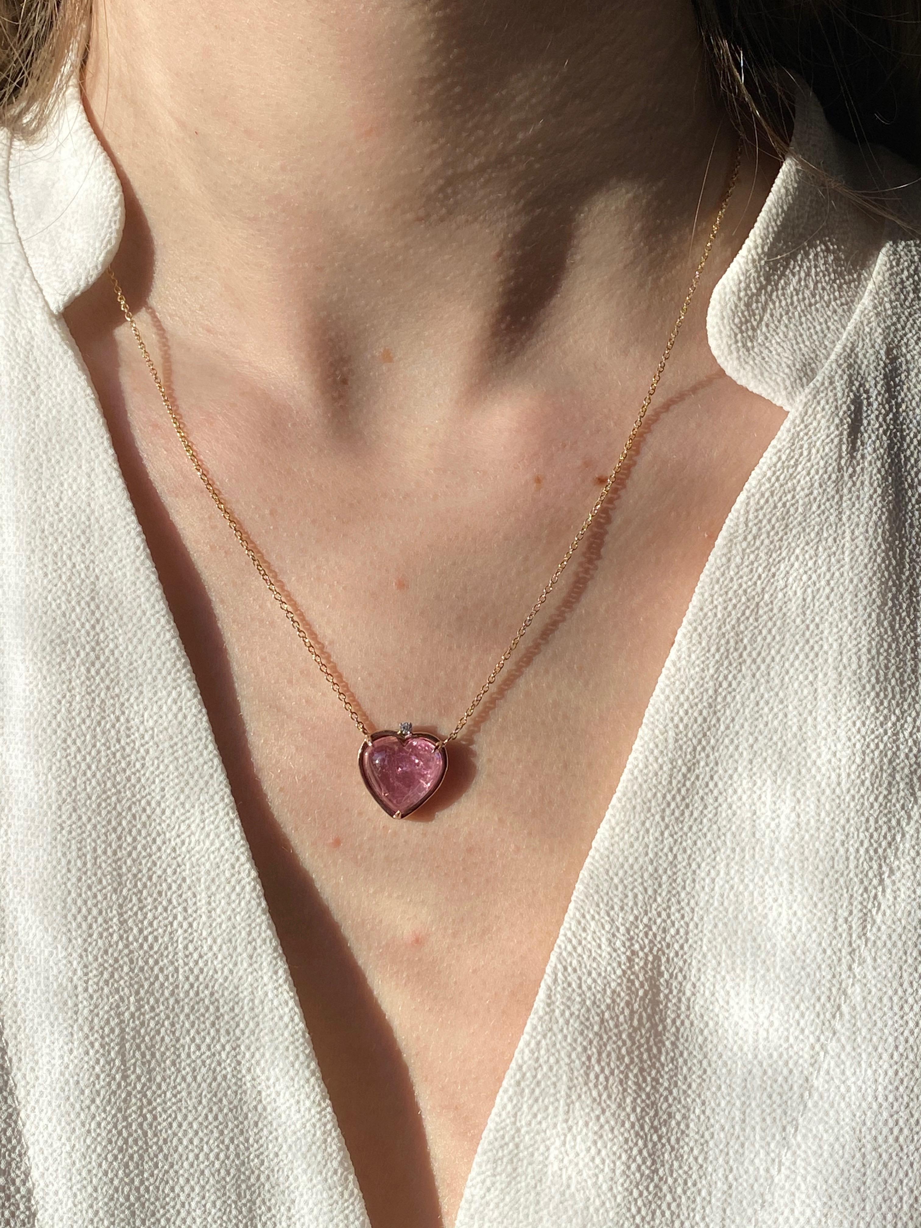 18 Karat Yellow Gold Heart Shaped Rose Tourmaline Diamonds Love Pendent Necklace For Sale 3