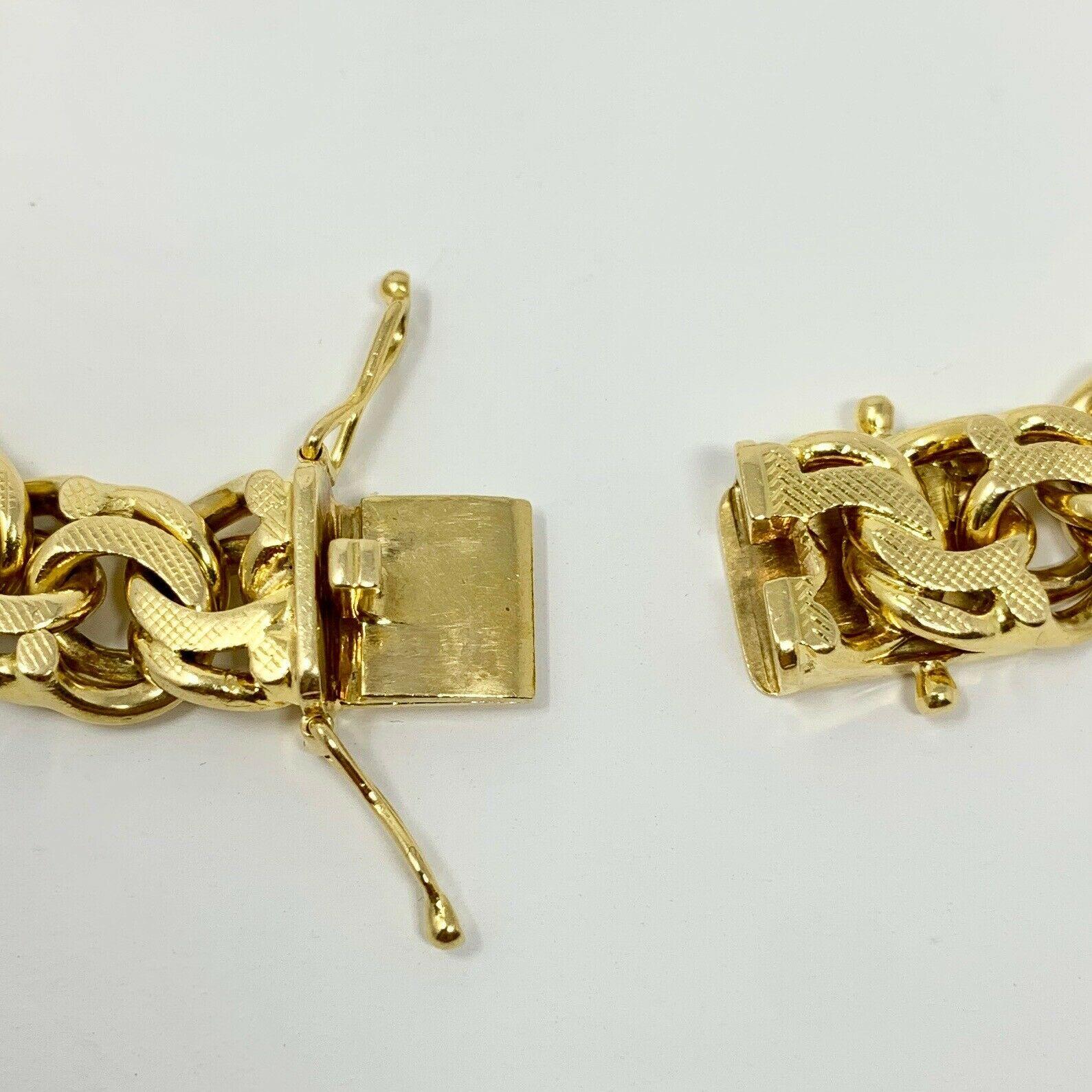 18 Karat Yellow Gold Heavy Textured Double Circle Link Charm Bracelet 1