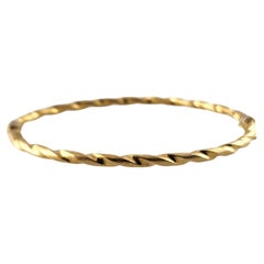 Vintage 18 Karat Yellow Gold Hinged Twisted Bangle Bracelet #18894