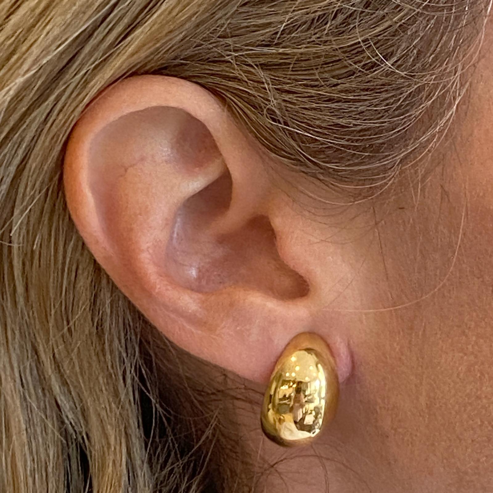 18 Karat Gelbgold Hohle Niere Bohne Hebel zurück Ohrringe (Moderne)