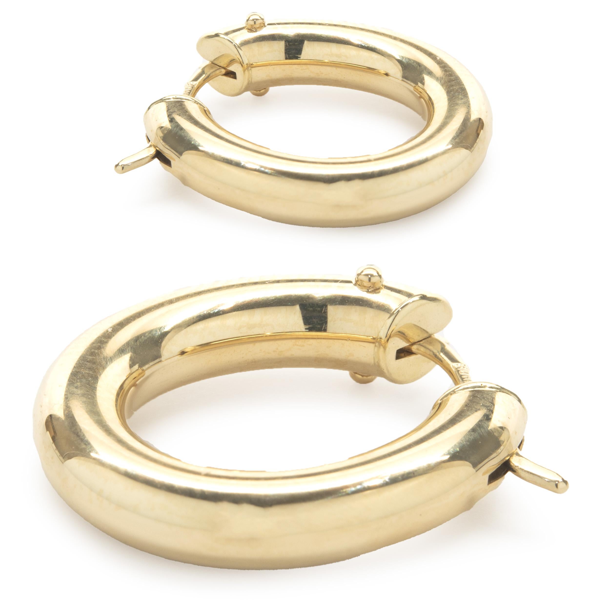 Women's 18 Karat Yellow Gold Huggie Hoop Earrings