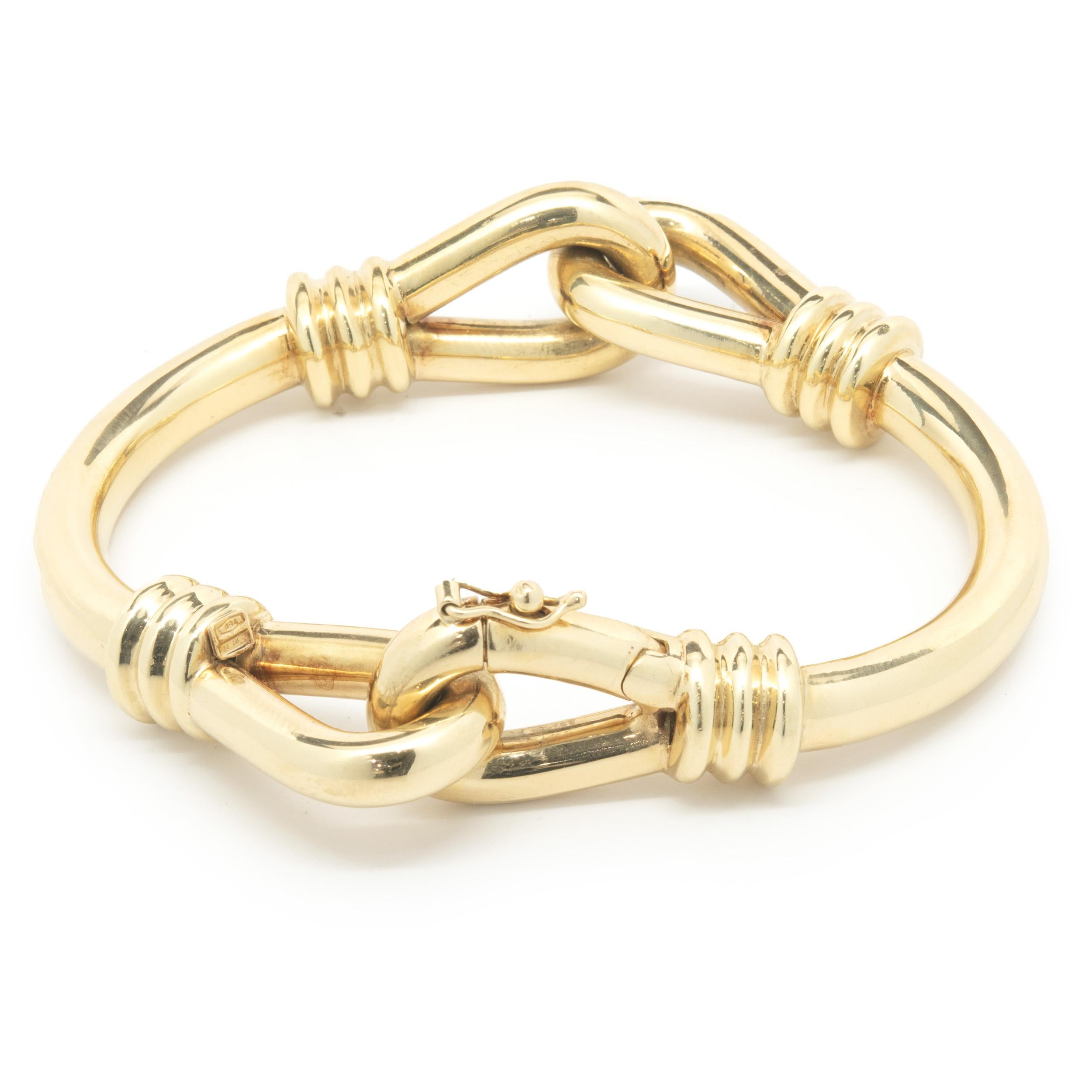 Women's 18 Karat Yellow Gold Integrated Loop Bangle Bracelet