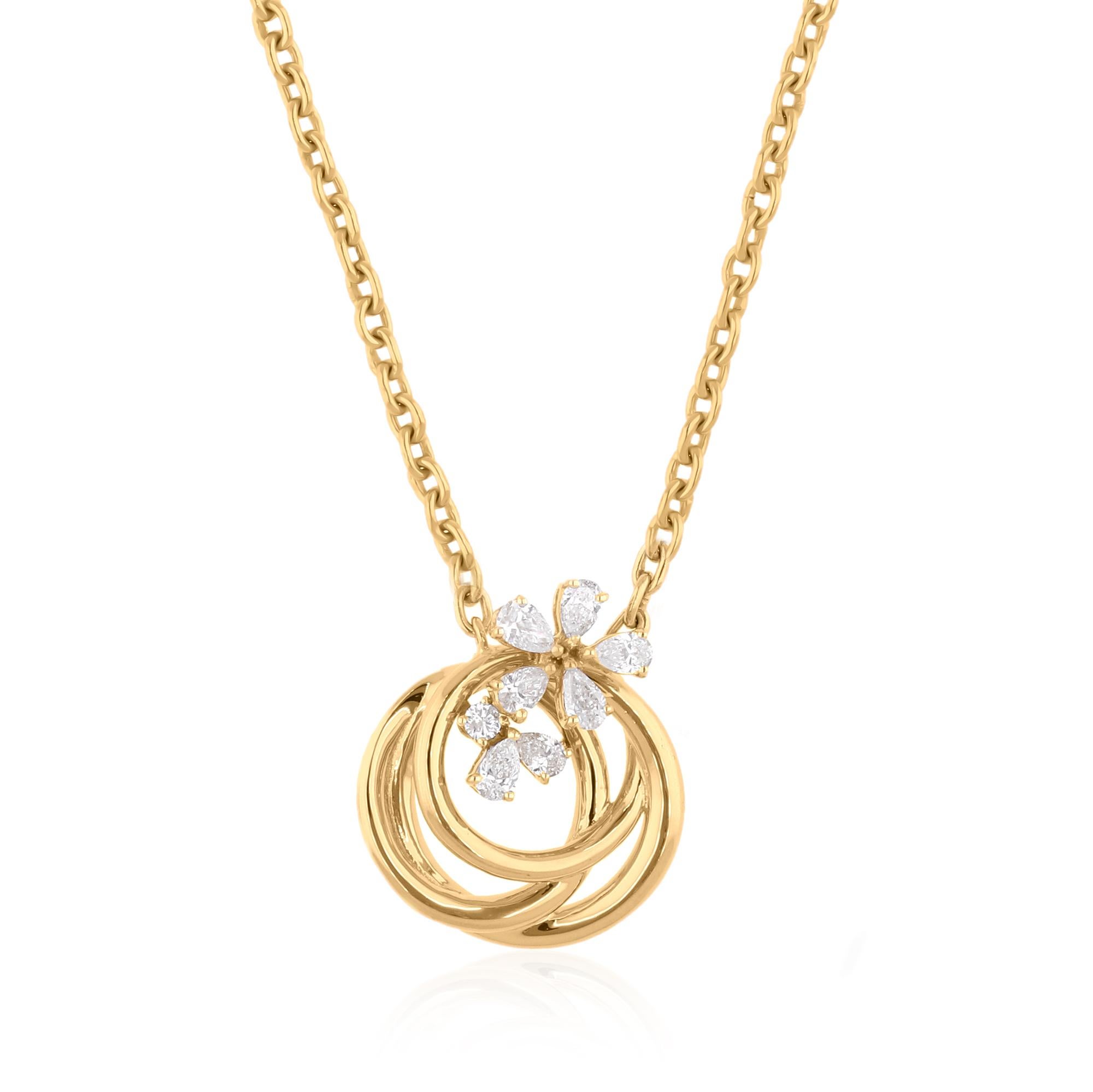 Taille poire Collier pendentif en or jaune 18 carats avec fleurs en diamant et cercles entrelacés en vente