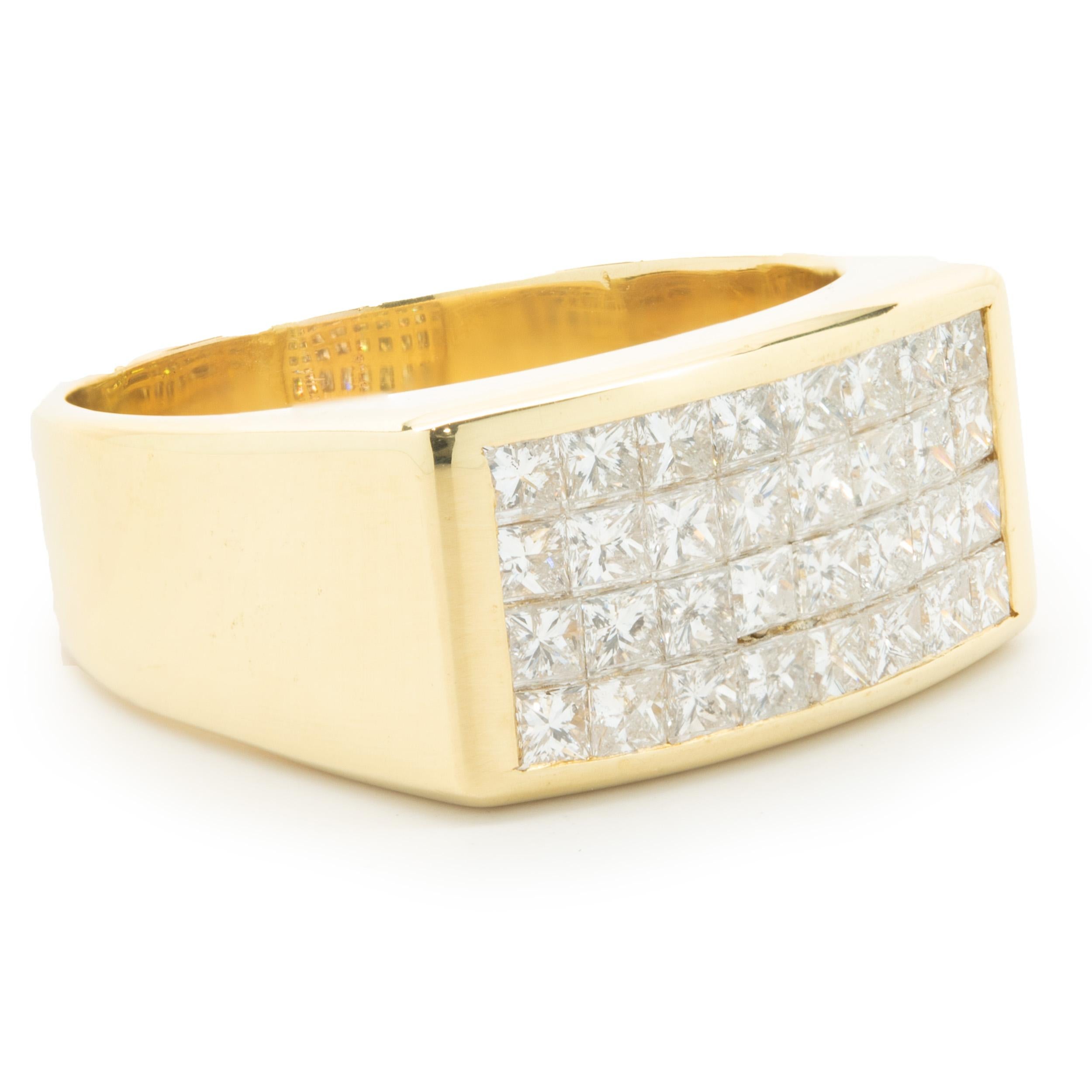 18 Karat Yellow Gold Invisible Set Diamond Gents Ring In Excellent Condition For Sale In Scottsdale, AZ