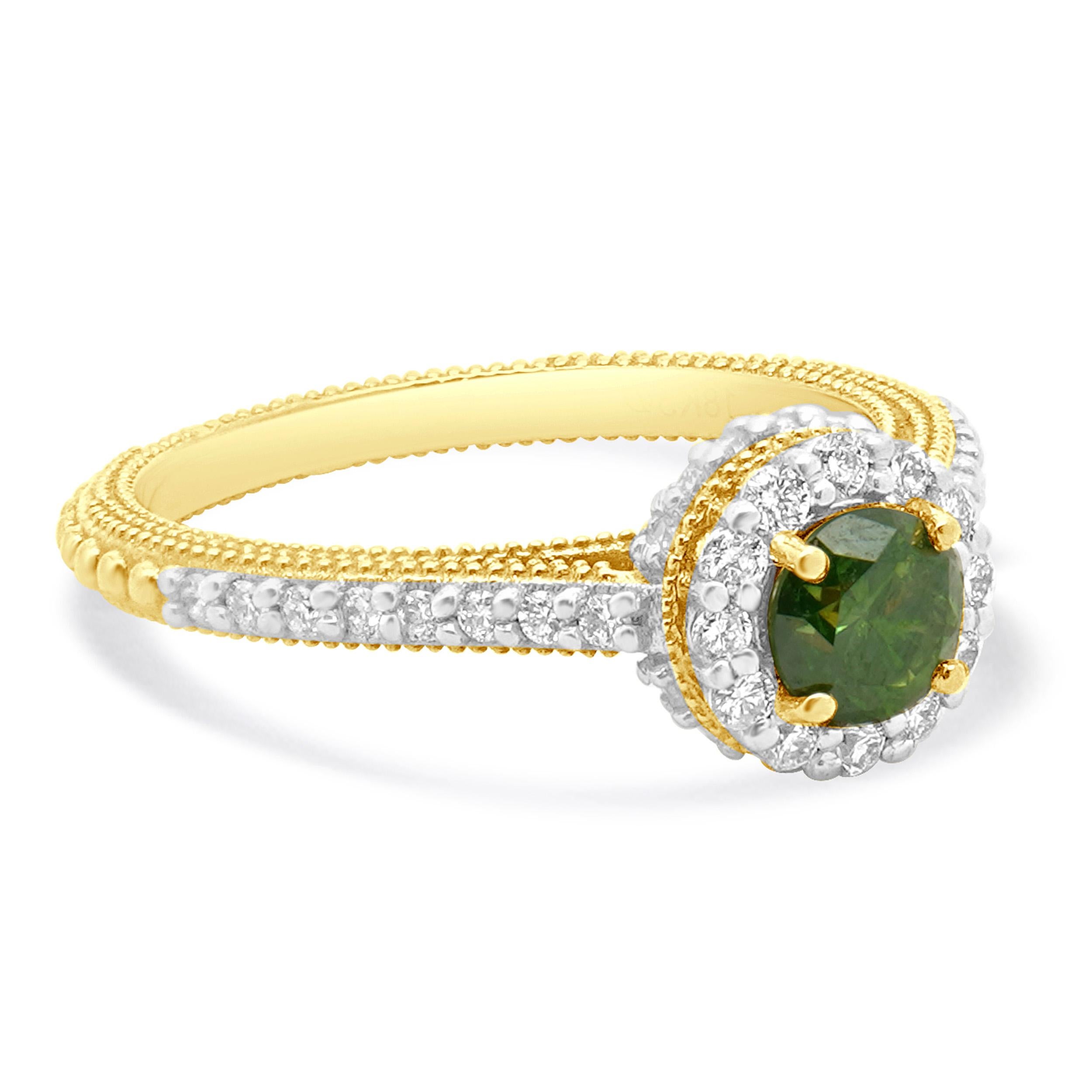 18 Karat Gelbgold Bestrahlter grüner Diamant Halo Ring (Rundschliff) im Angebot