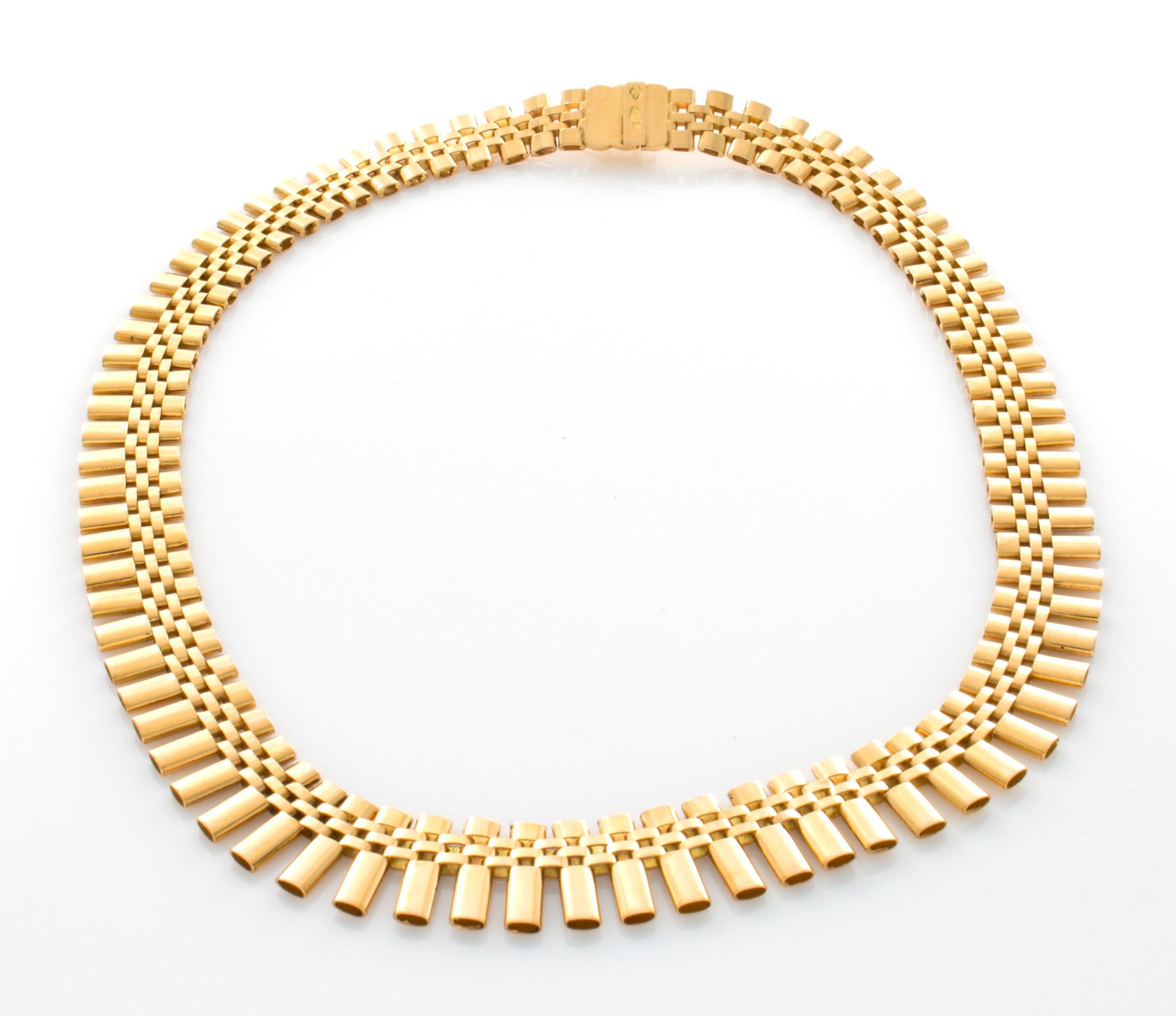 18 Karat Yellow Gold Italian Cleopatra Style Link Necklace In Good Condition For Sale In Mobile, AL