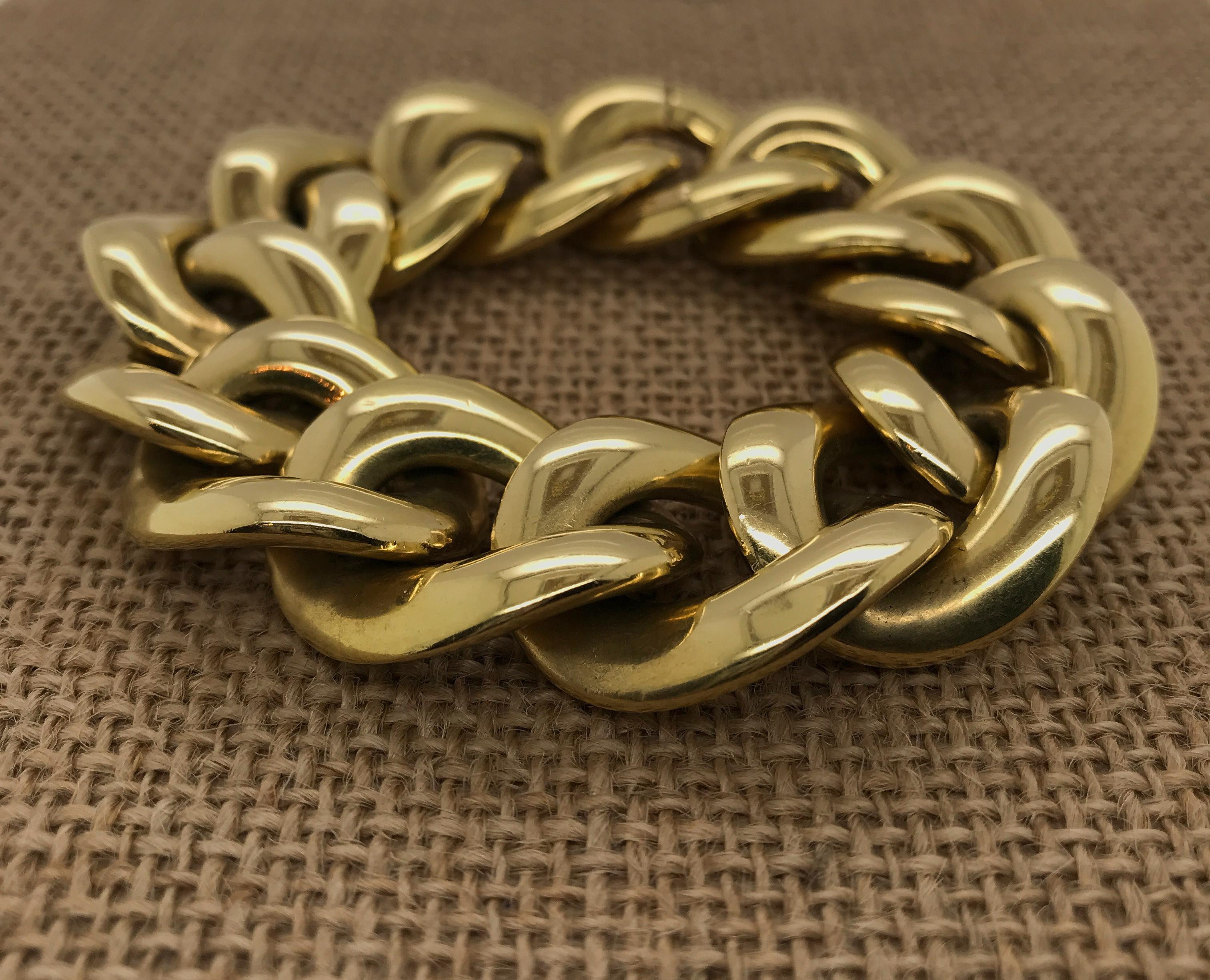 18 Karat Yellow Gold Italian Flat Curb Link Bracelet For Sale 1
