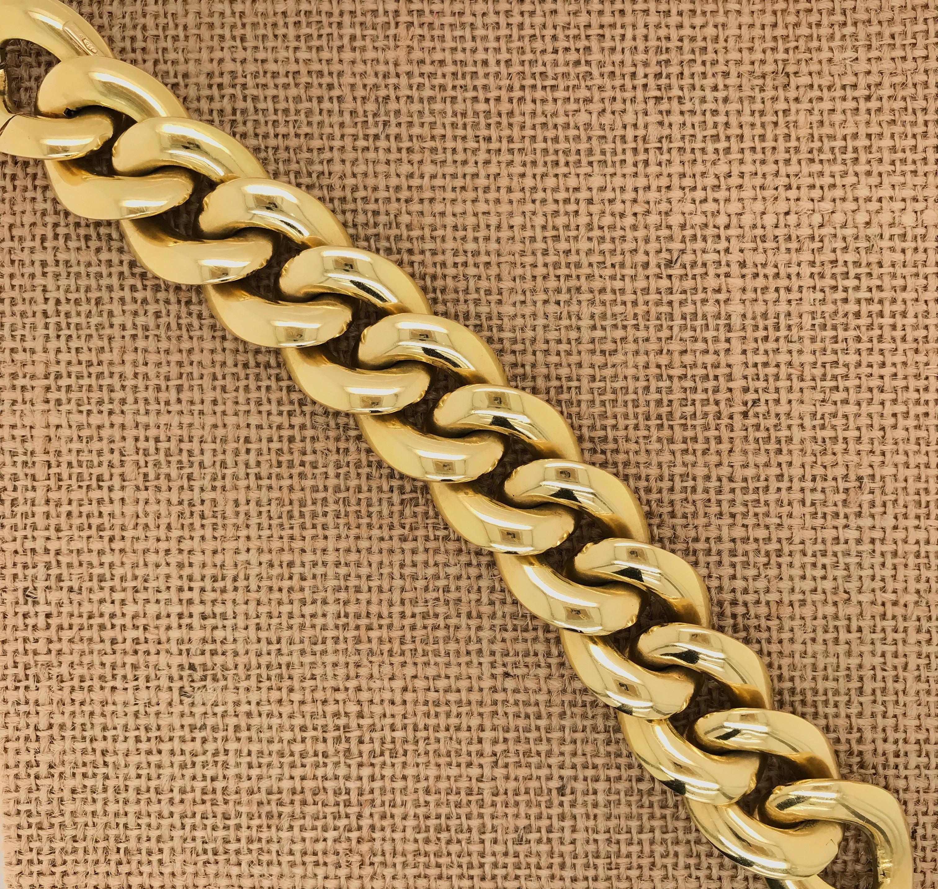 18 Karat Yellow Gold Italian Flat Curb Link Bracelet For Sale 3