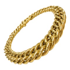 18 Karat Yellow Gold Italian Graduating Cuban Link Bracelet