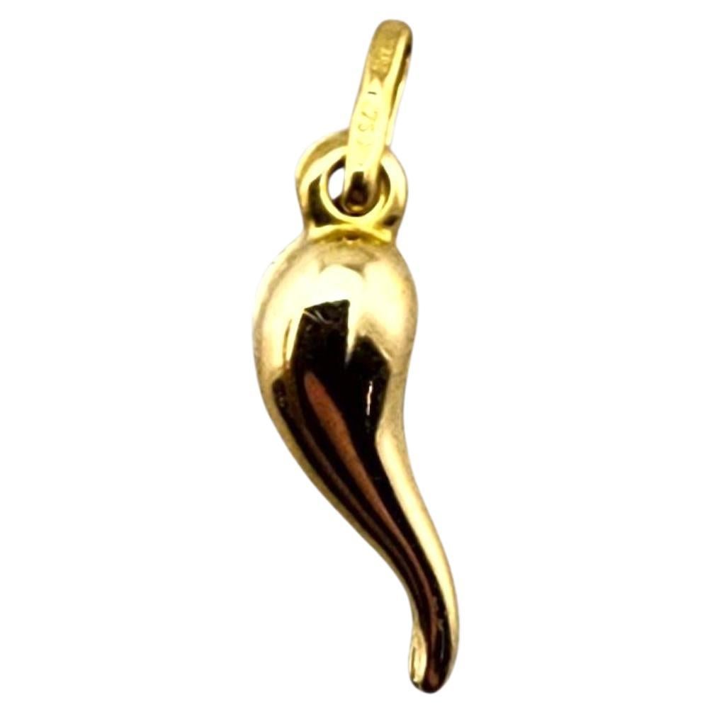 Ciondolo in oro giallo 18 carati con corno italiano #23183
