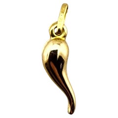 Ciondolo in oro giallo 18 carati con corno italiano #23183