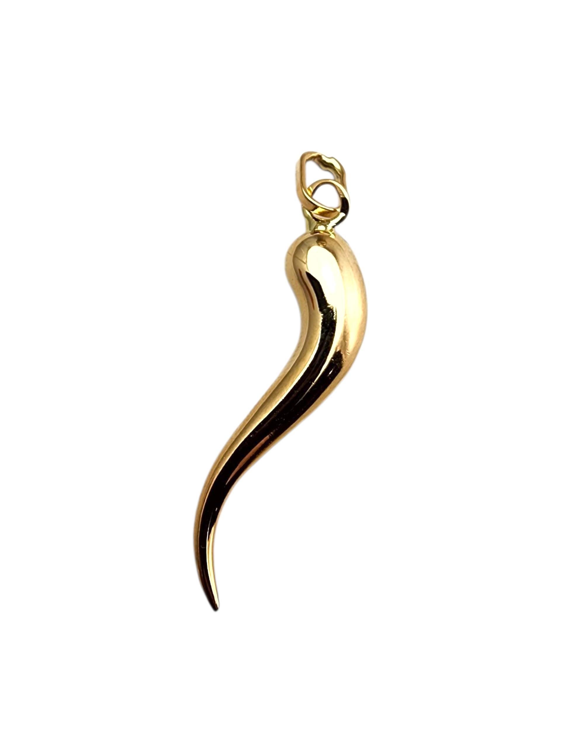 Contemporain Pendentif en or jaune 18 carats en corne italienne #23508