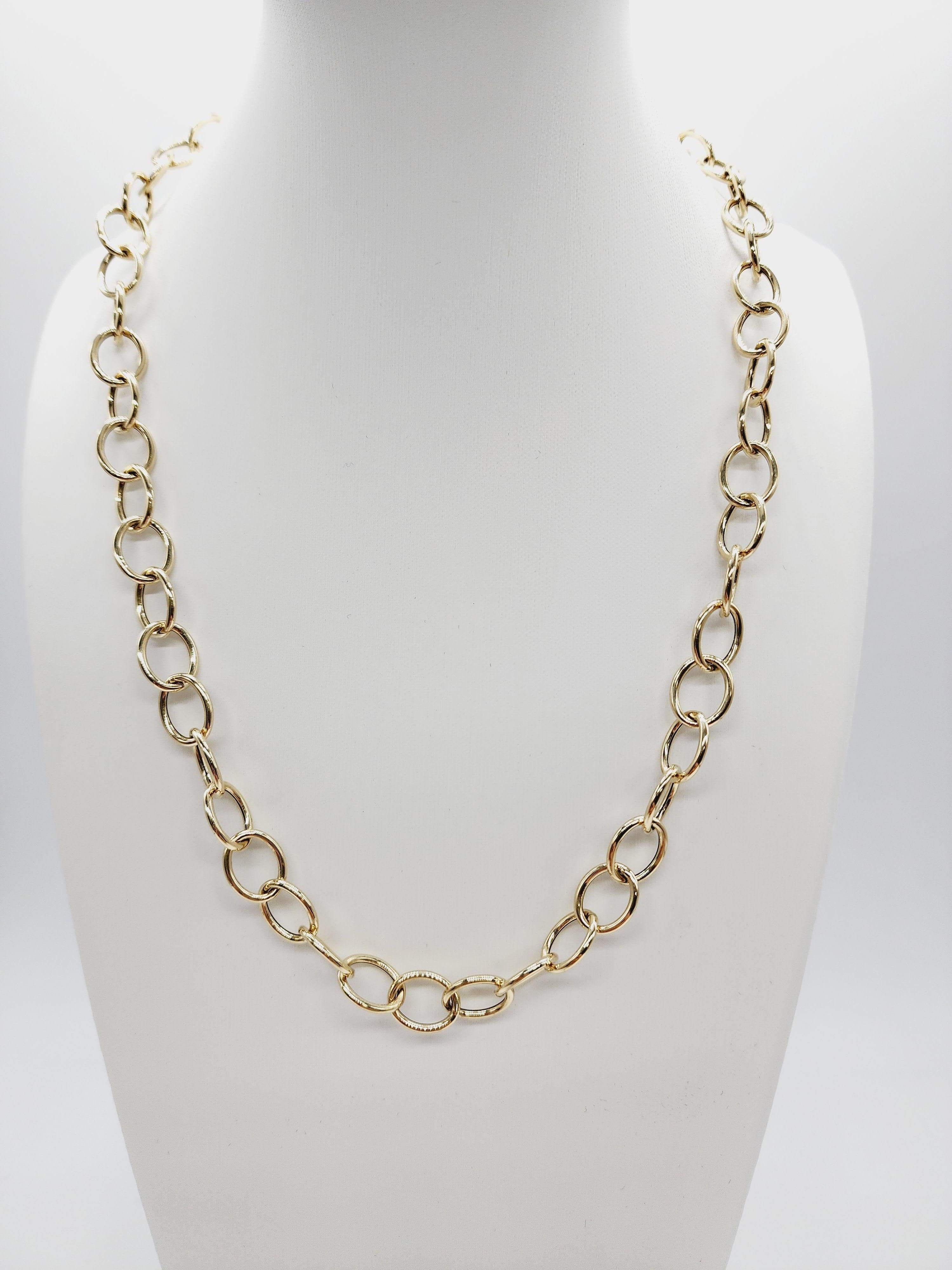 Italian made designer 18k gold link chain necklace in yellow gold. A modern, edgy, and timeless necklace chain.

Links: Approx. 9.5 mm wide
Weight: 18'' length is approx. 7.85 grams
Hollow Yellow Chain 18K Yellow Gold. 
Light weight easy to wear.