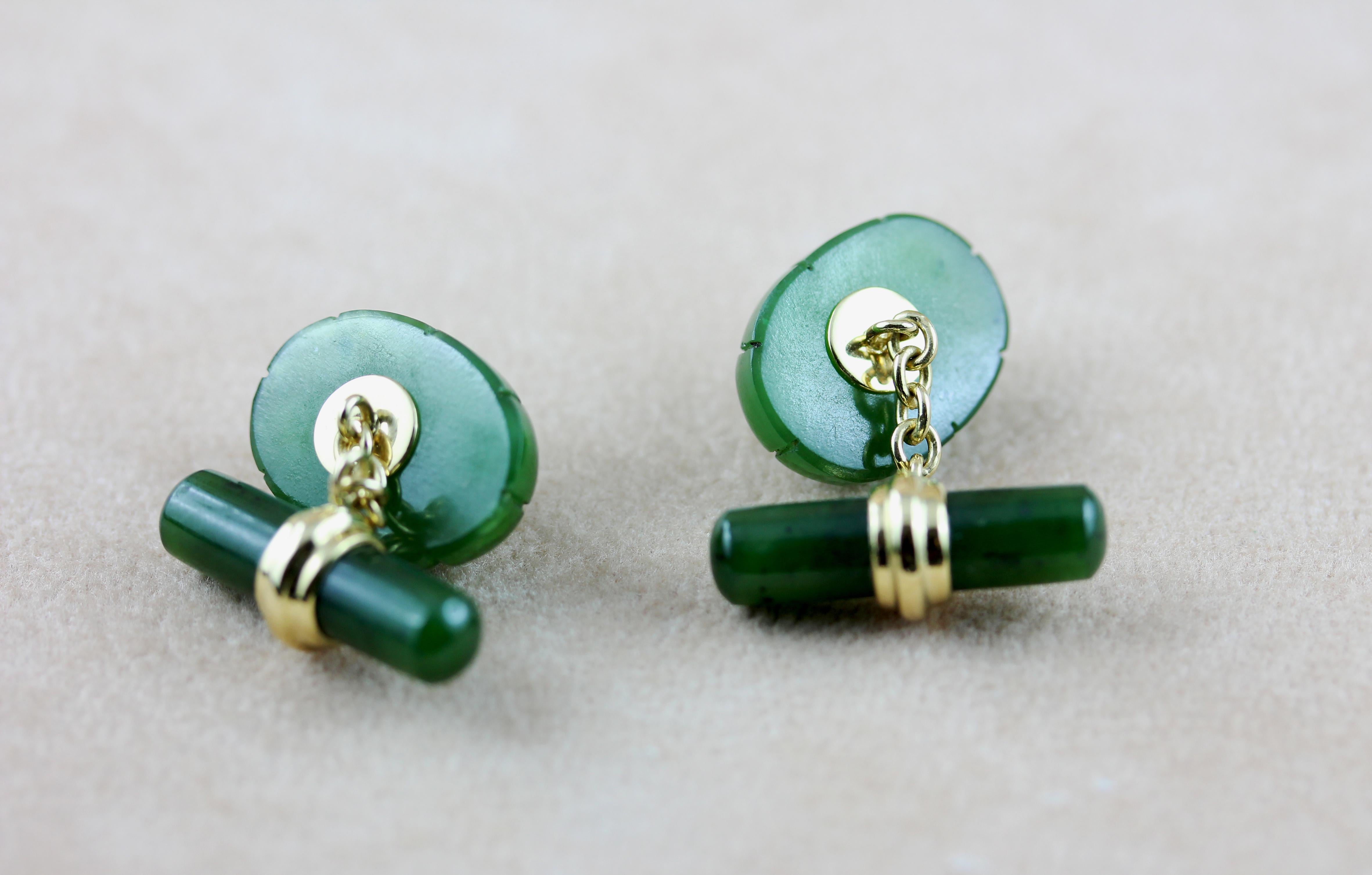 Contemporain Boutons de manchette ovales en or jaune 18 carats, jade et rubis en vente