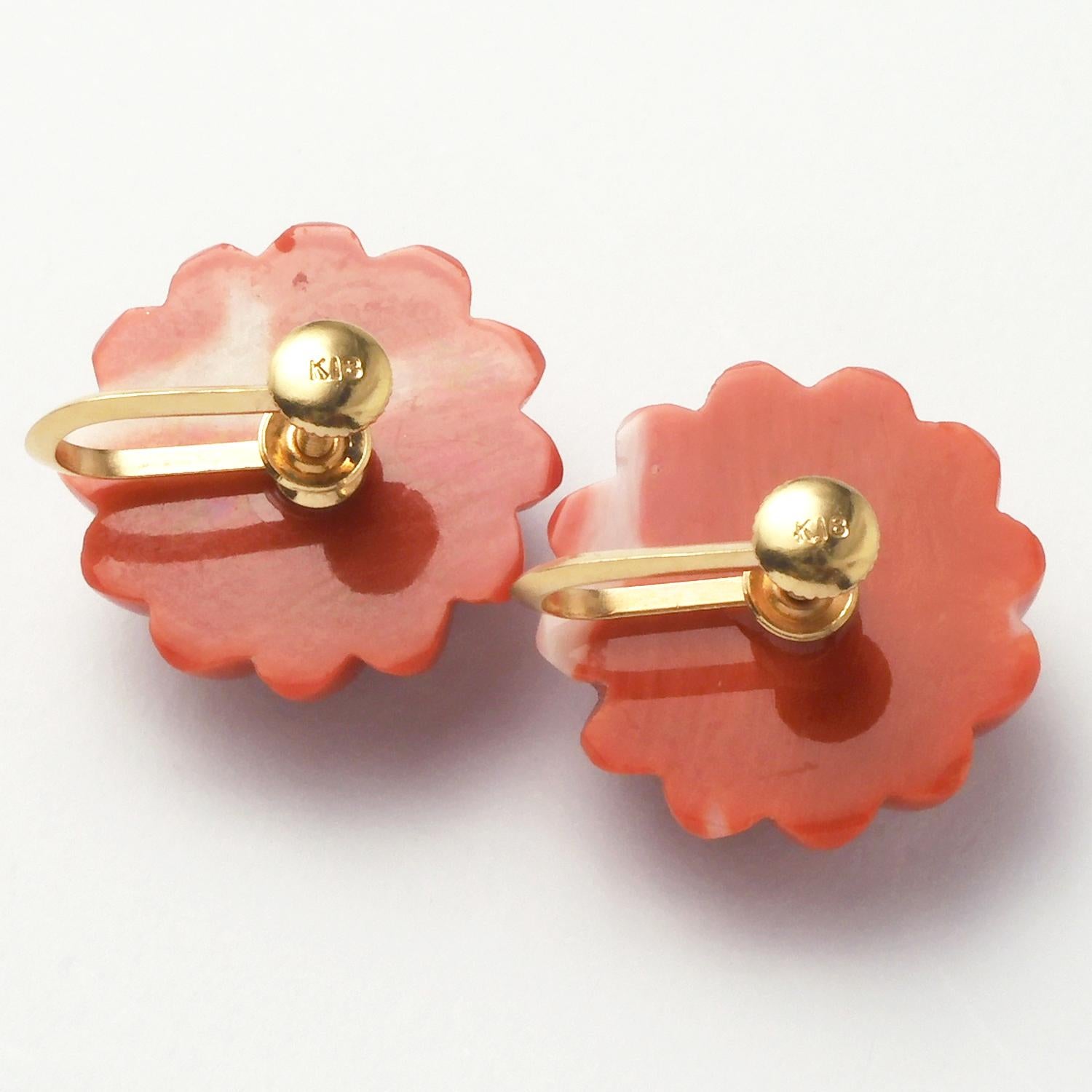 18 Karat Yellow Gold Japanese Momoiro Sang Coral Earrings For Sale 1