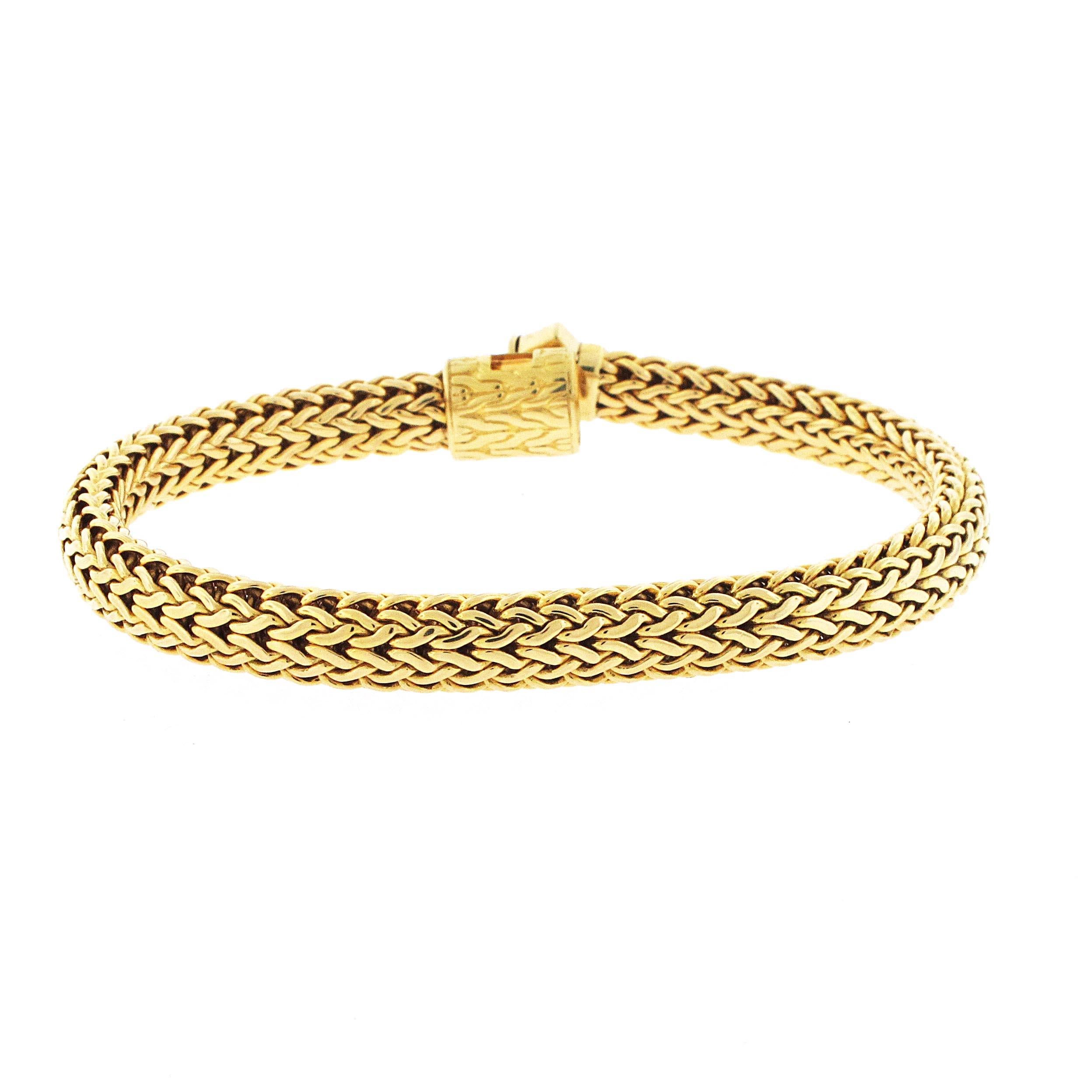 Retail for the 2 bangles is $12,000

This pair of fantastic 18kt yellow gold John Hardy rope wrap bangles are truly special. The way they sit together and you can stack them makes them very versatile. They are in extremely great condition and look