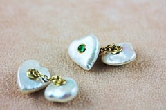 18 Karat Yellow Gold Keshi Pearl with Emeralds Heart Cufflinks