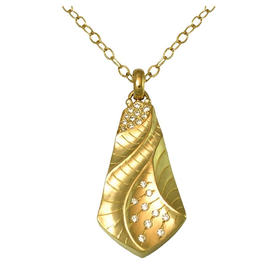 18 Karat Yellow Gold Kite Pendant with Diamonds from K.Mita For Sale