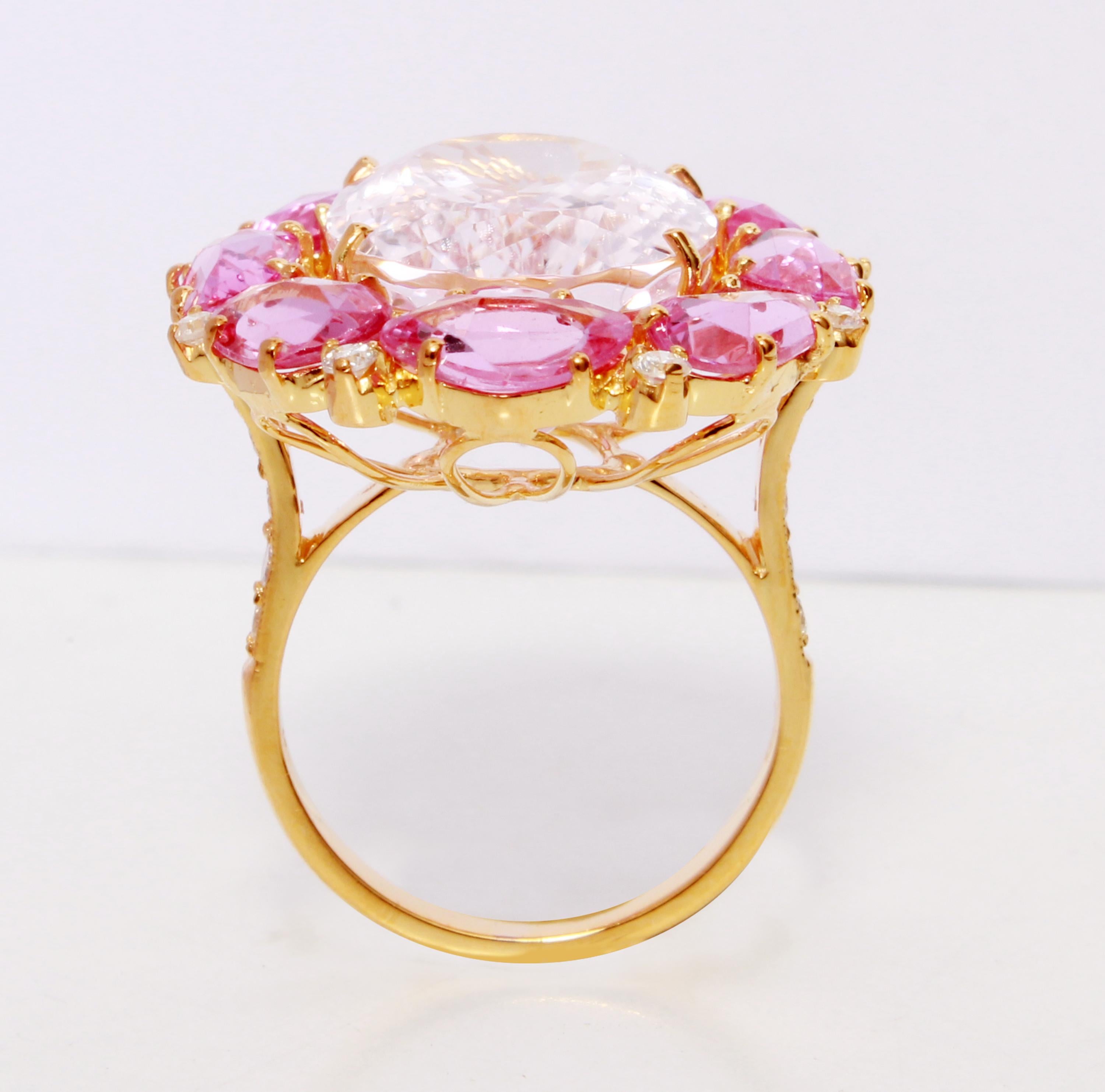 Modern 18 Karat Yellow Gold Kunzite with Pink Sapphire and Diamond Ring For Sale