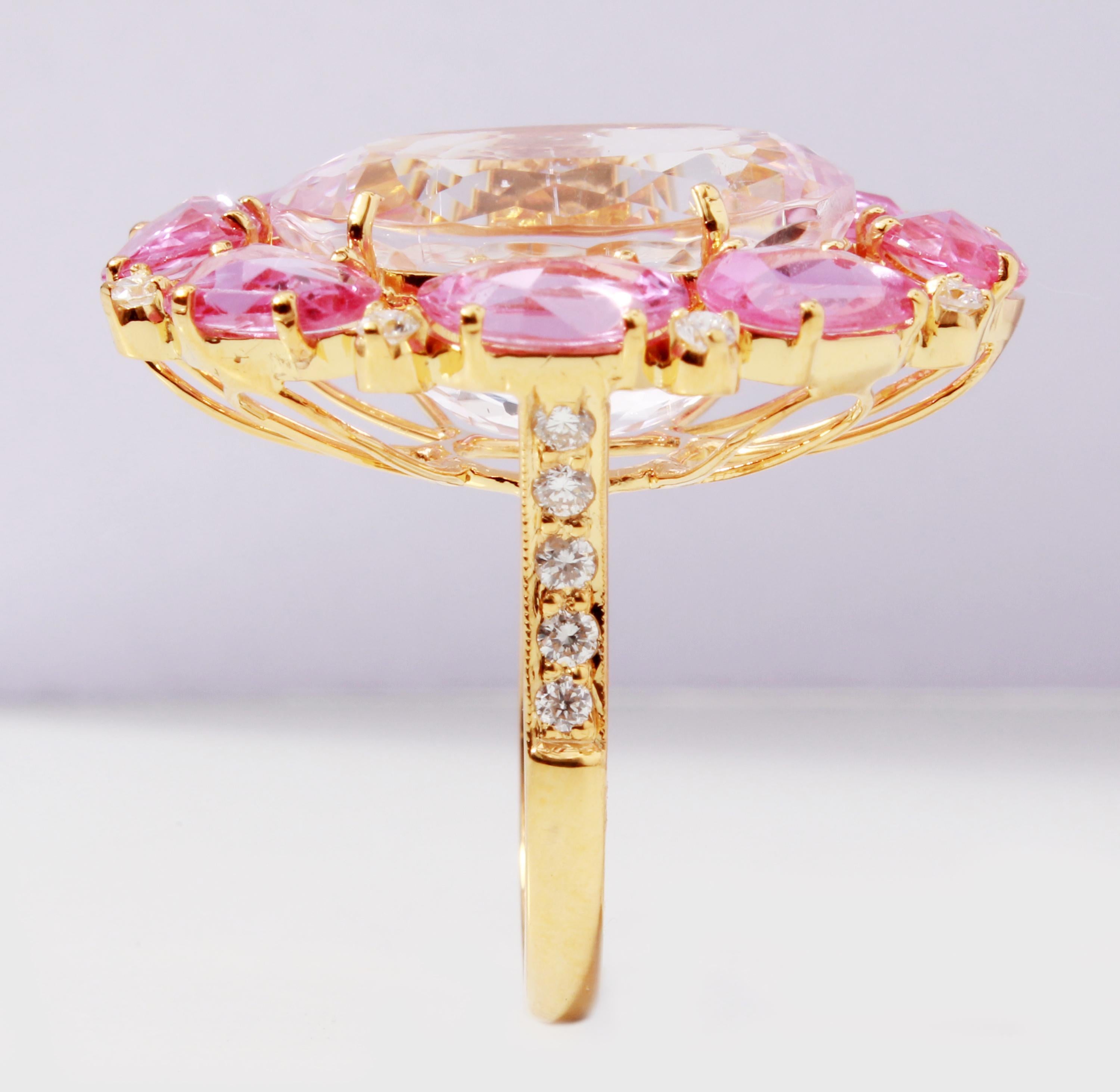 Oval Cut 18 Karat Yellow Gold Kunzite with Pink Sapphire and Diamond Ring For Sale