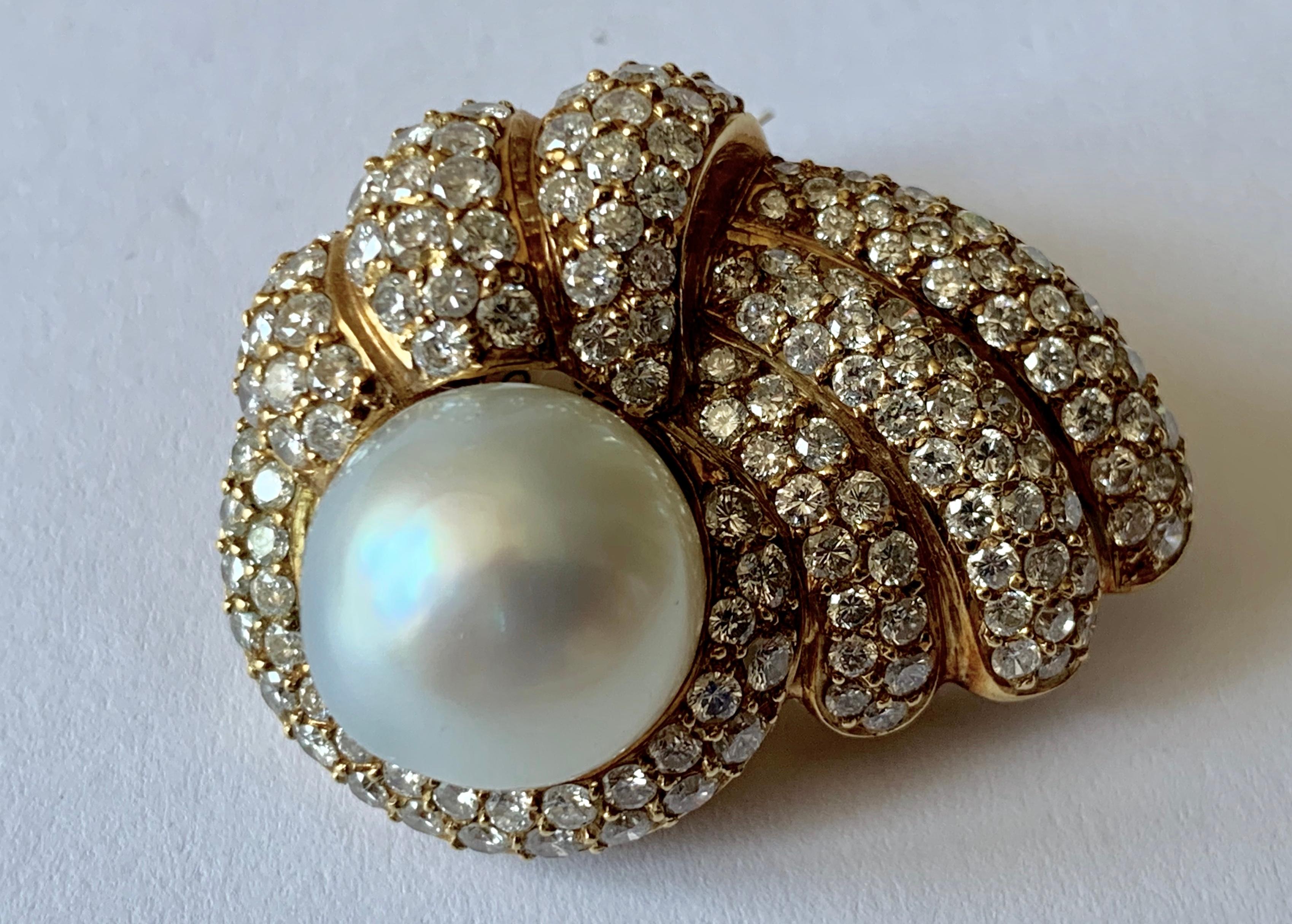 Round Cut 18 Karat Yellow Gold Ladies Clip-On Earrings with South Sea Pearls and Diamonds For Sale