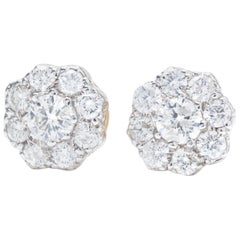 18 Karat Yellow Gold Ladies Diamond Stud Earrings, circa 1970s