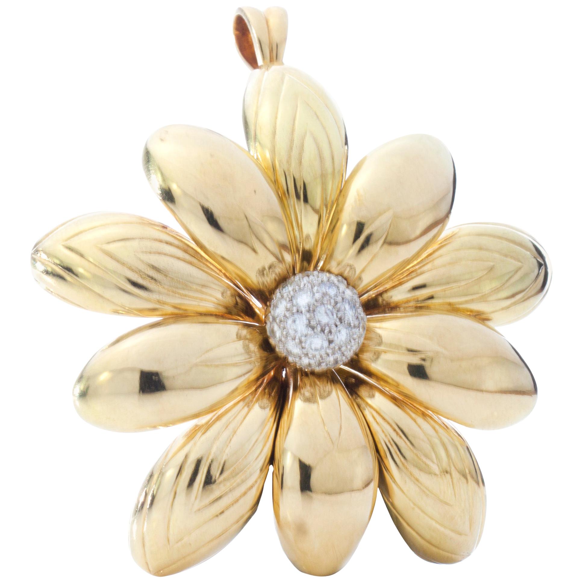 Ladies Brooch as an Autumn Leaf, 18 Karat Yellow Gold with 14 Diamonds