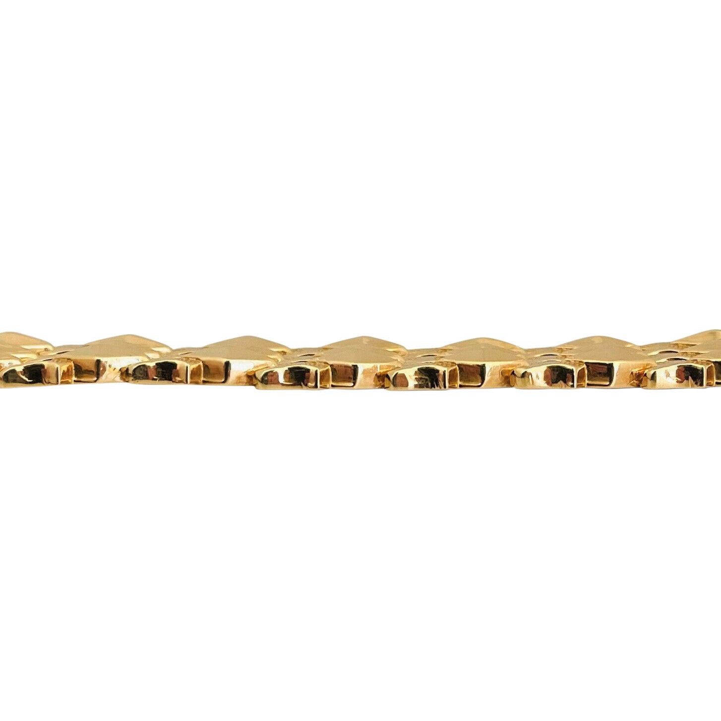 18 Karat Yellow Gold Ladies Vintage Fancy Link Bracelet, Italy In Good Condition In Guilford, CT