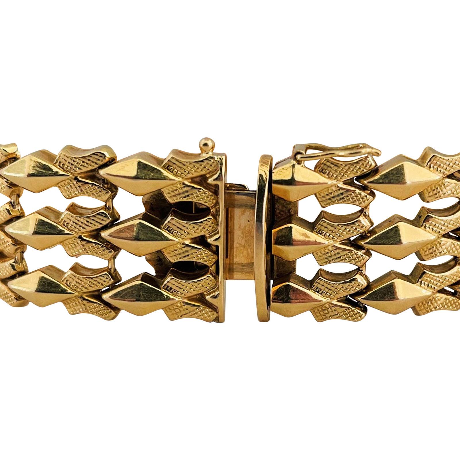 18 Karat Yellow Gold Ladies Vintage Fancy Link Bracelet, Italy 1