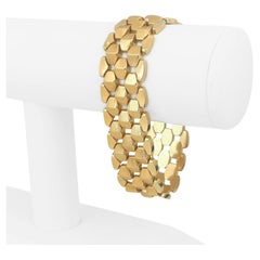 18 Karat Yellow Gold Ladies Wide Fancy Link Bracelet Italy