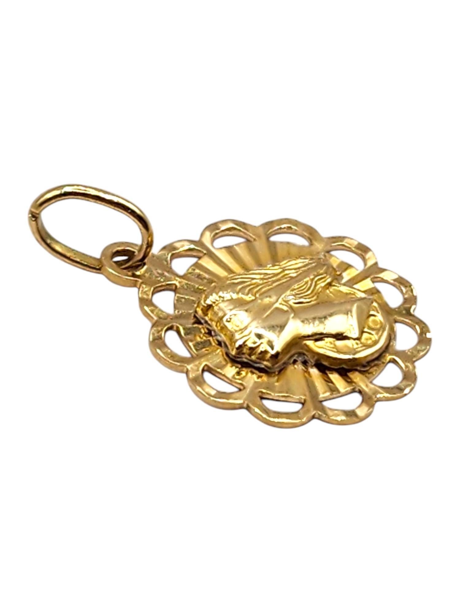 18 Karat Yellow Gold Lady Fortuna Goddess of Prosperity Pendant #20009 In Good Condition In Washington Depot, CT