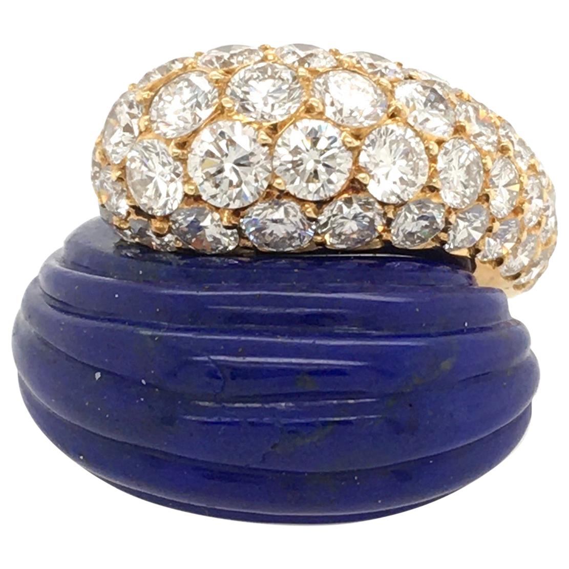 18 Karat Yellow Gold, Lapis Lazuli and Diamond Ring