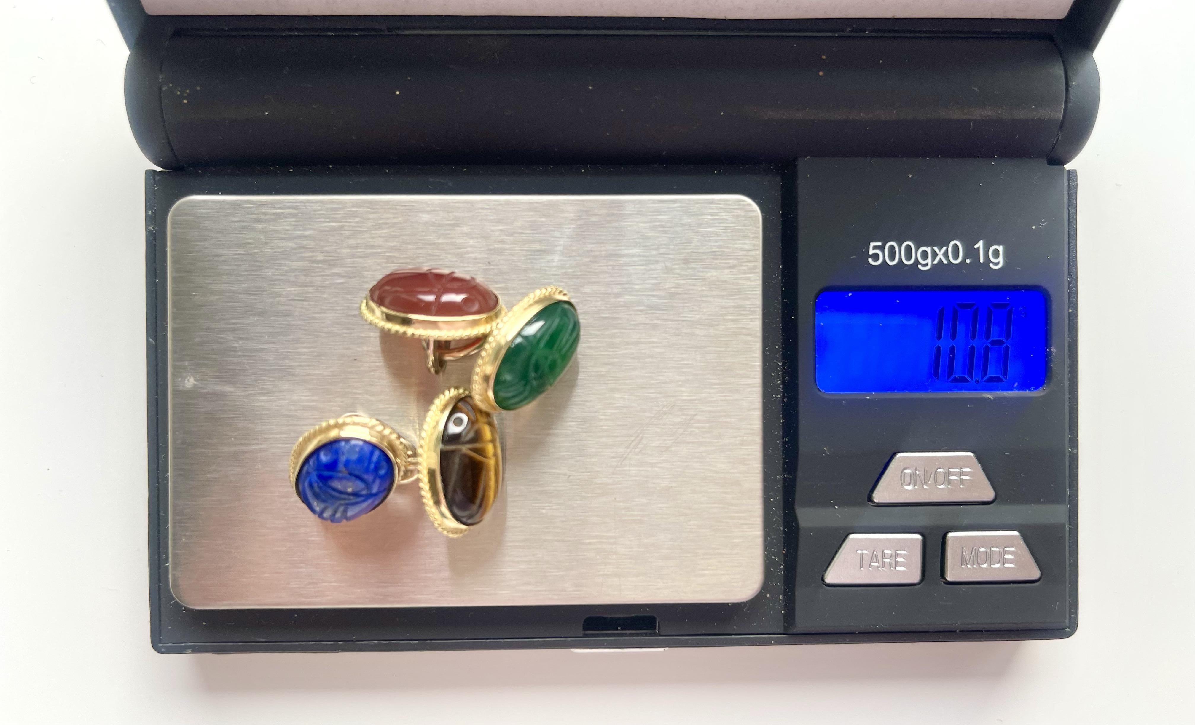 Agate verte cornaline lapis-lazuli or jaune 18 carats  Boutons de manchette scarabées en vente 8