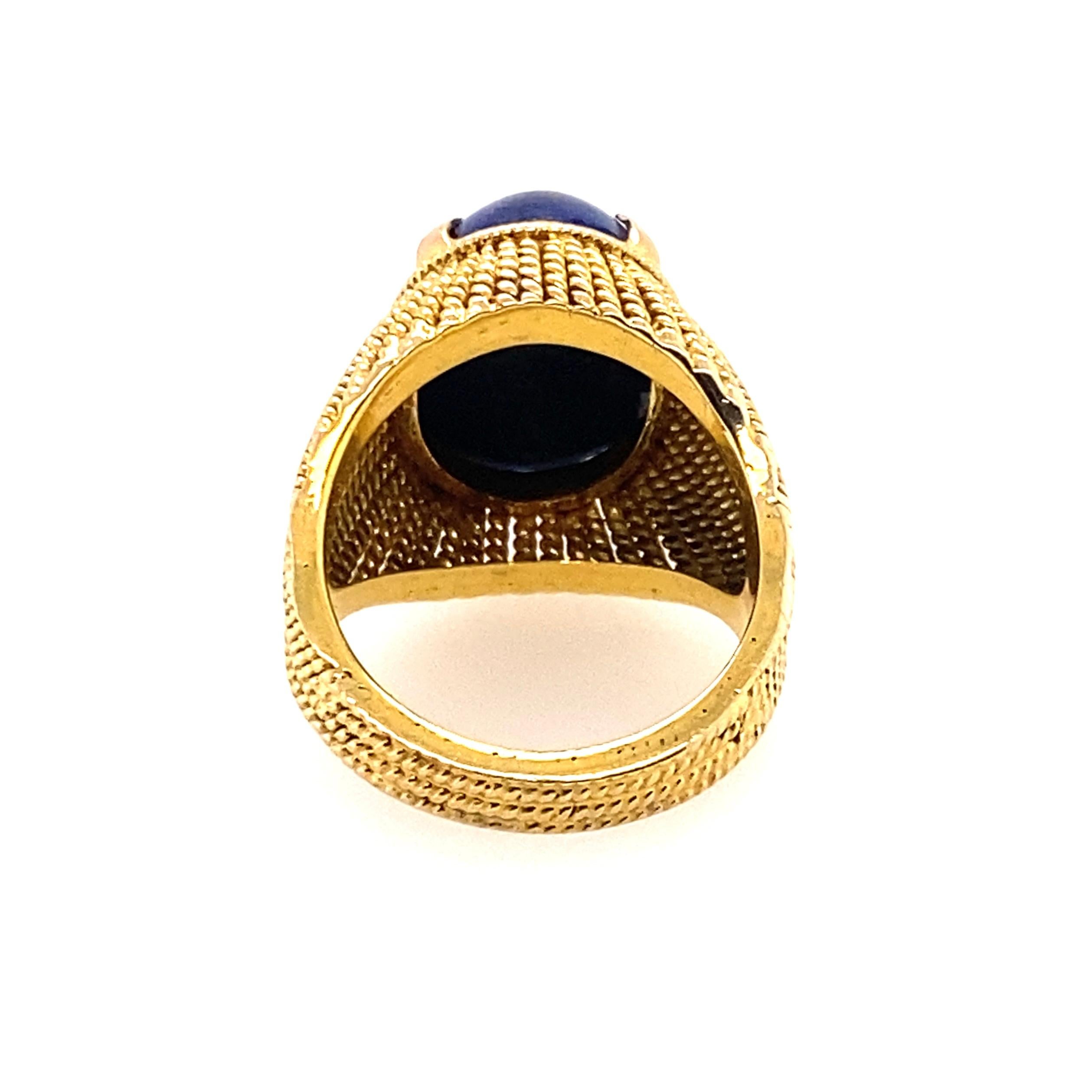 Oval Cut 18 Karat Yellow Gold Lapis Lazuli Cocktail Ring For Sale