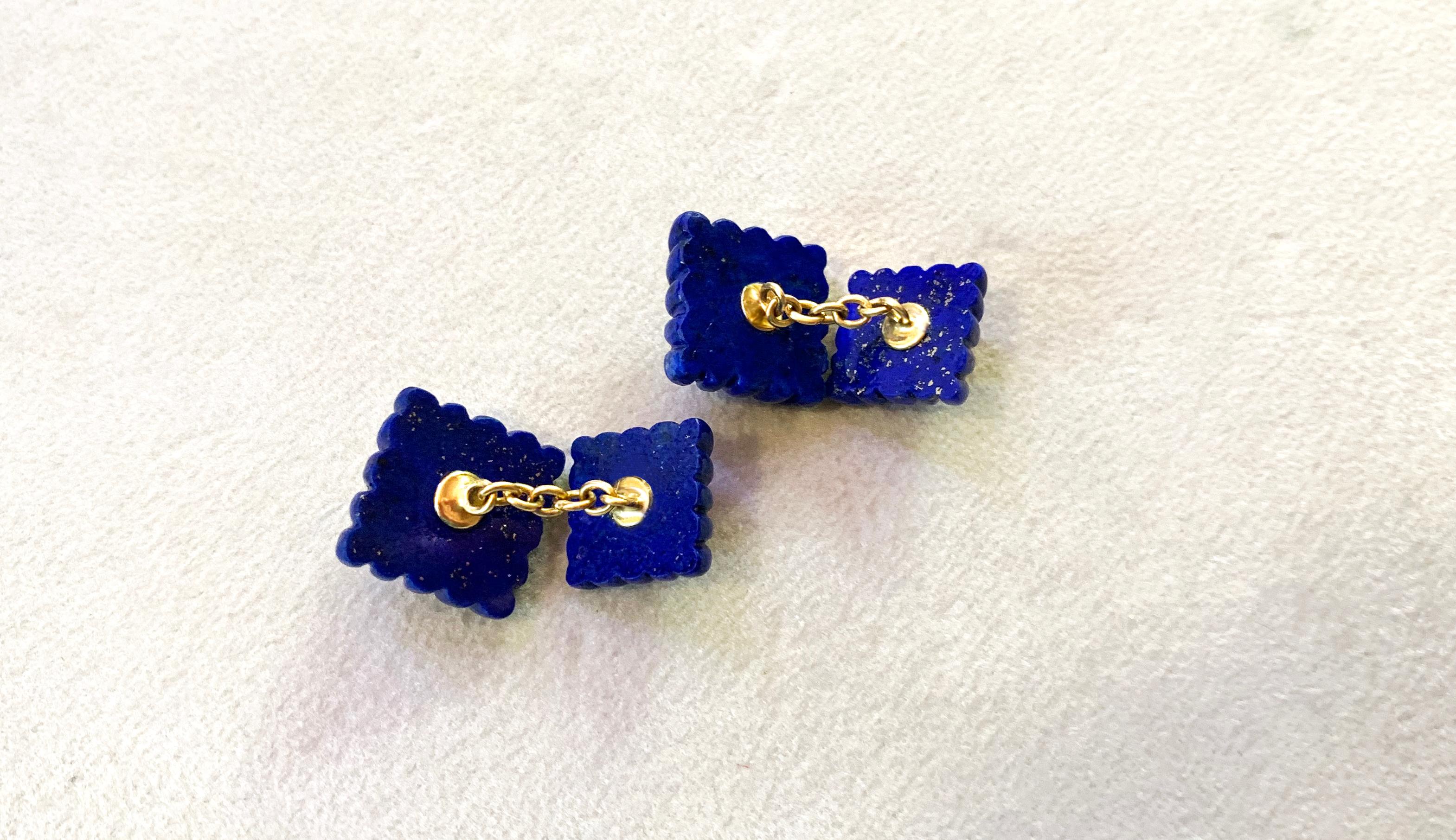 18 Karat Yellow Gold Lapis Lazuli Emeralds Squared Carved Cufflinks In New Condition In Milano, IT