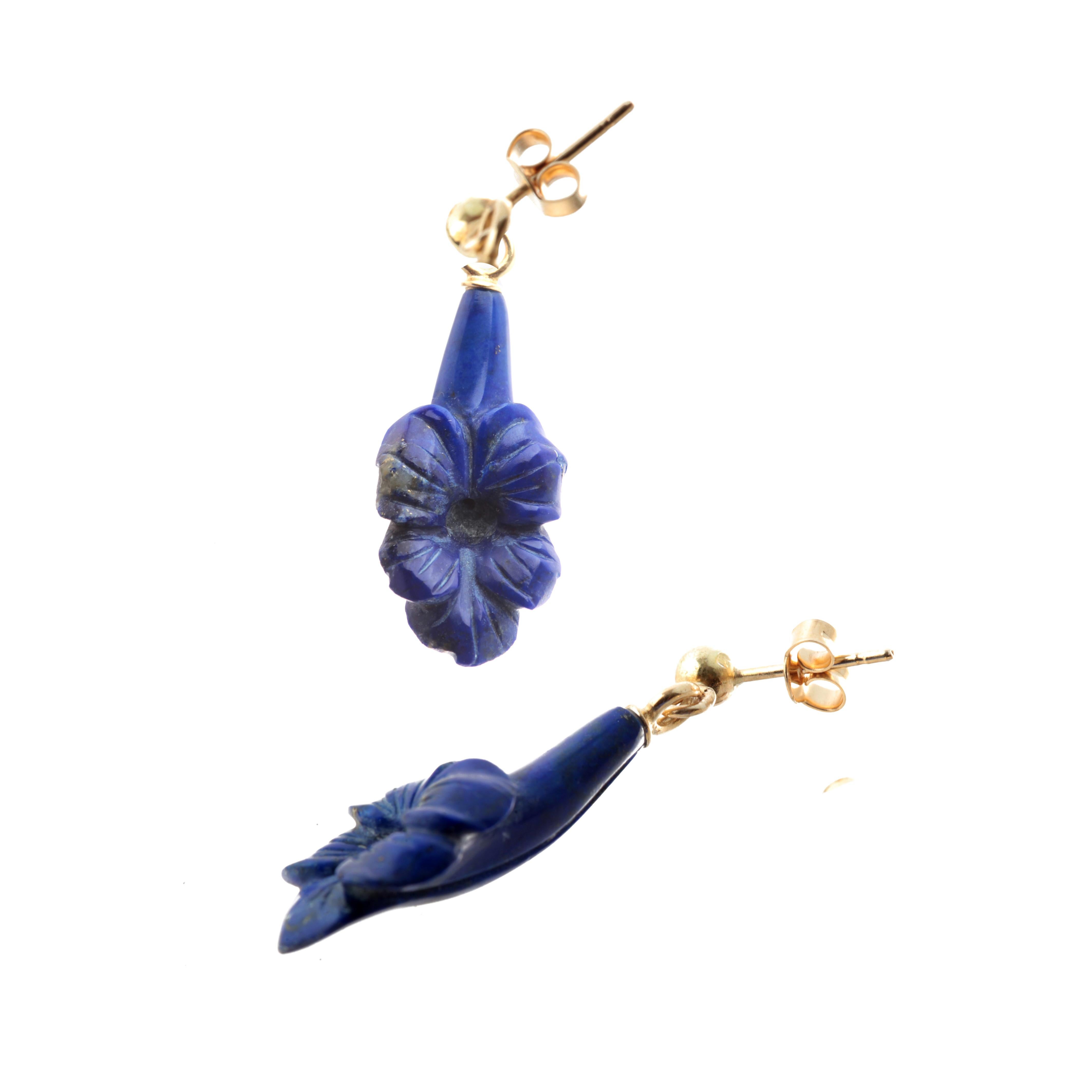 18 Karat Yellow Gold Lapis Lazuli Flower Drop Modern Cocktail Chic Earrings For Sale 1