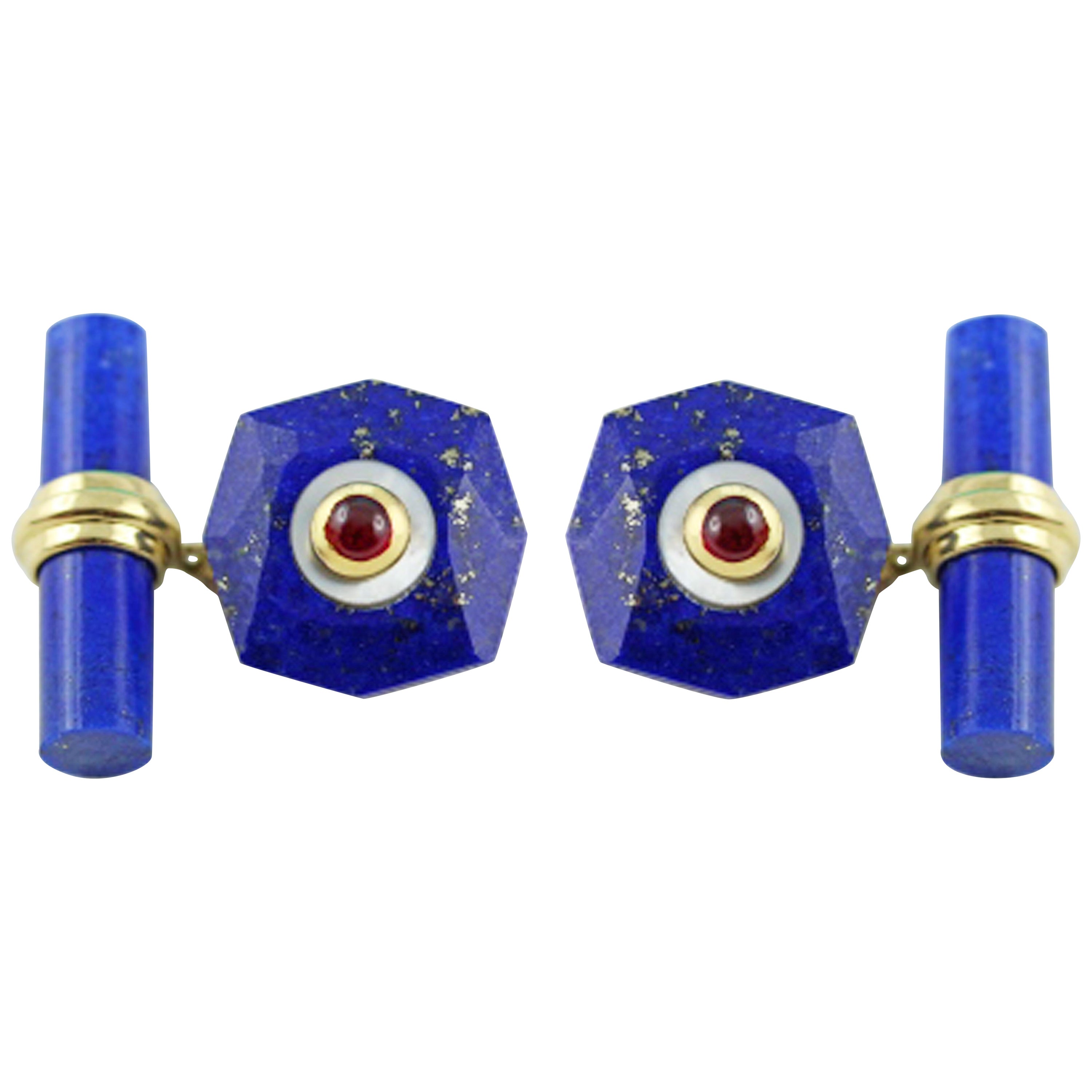 Manschettenknöpfe aus 18 Karat Gelbgold mit Lapislazuli, Perlmutt, Rubinen und Bändern