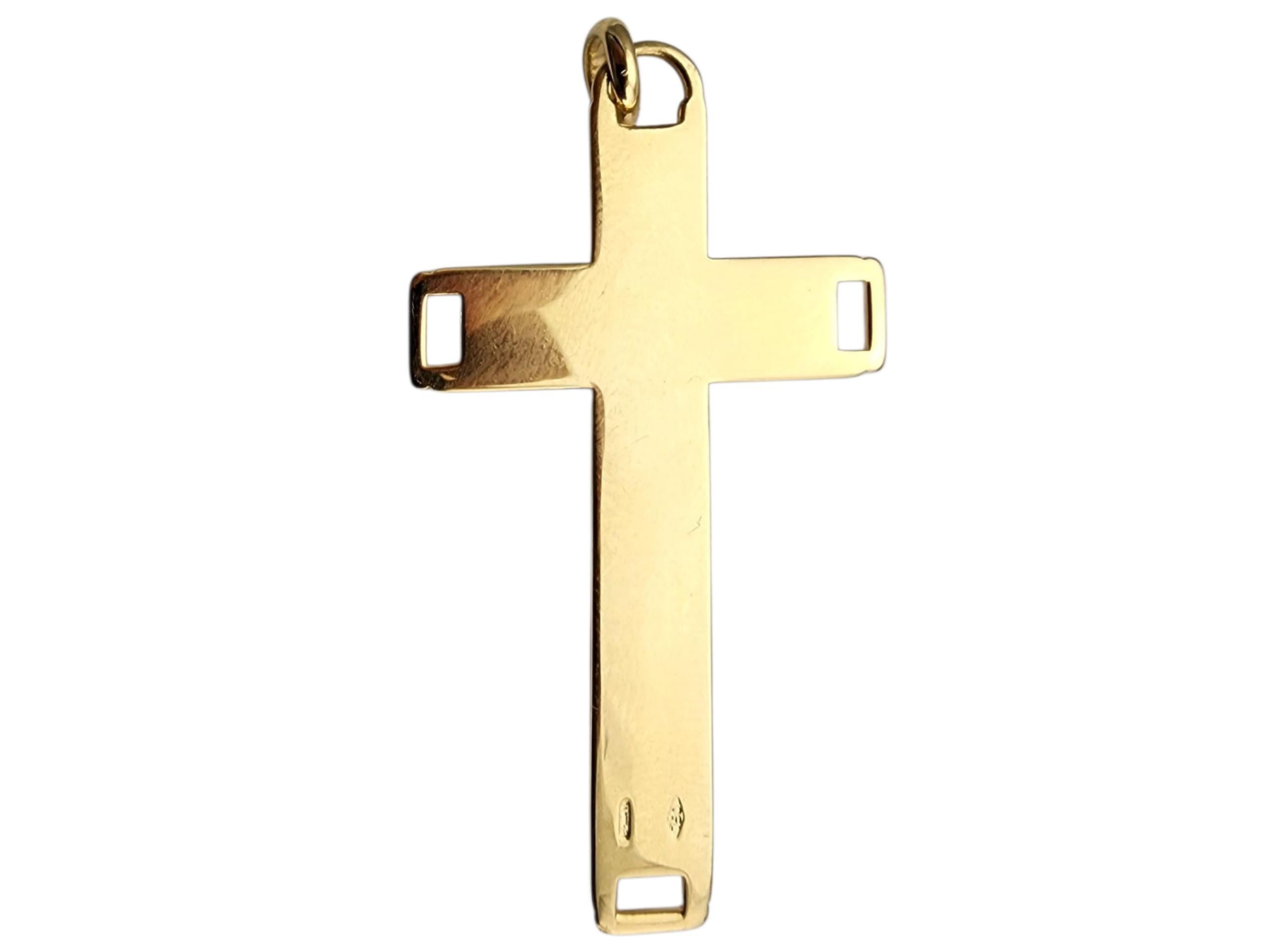 Pendentif grand crucifix en or jaune 18 carats #23906 en vente 5
