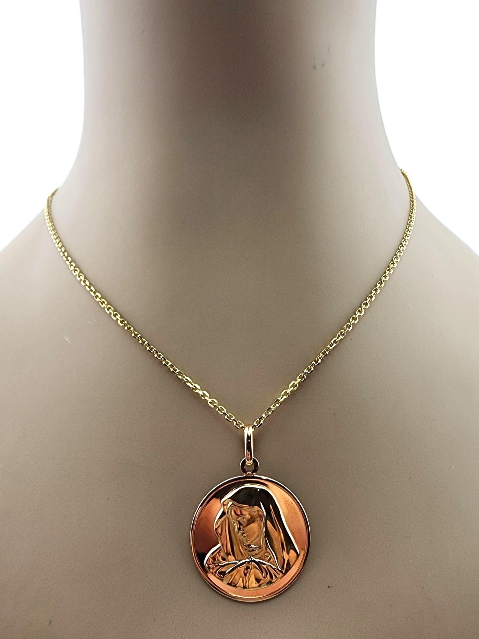 Pendentif en or jaune 18 carats Vierge Marie Sainte Mère #23164 en vente 4