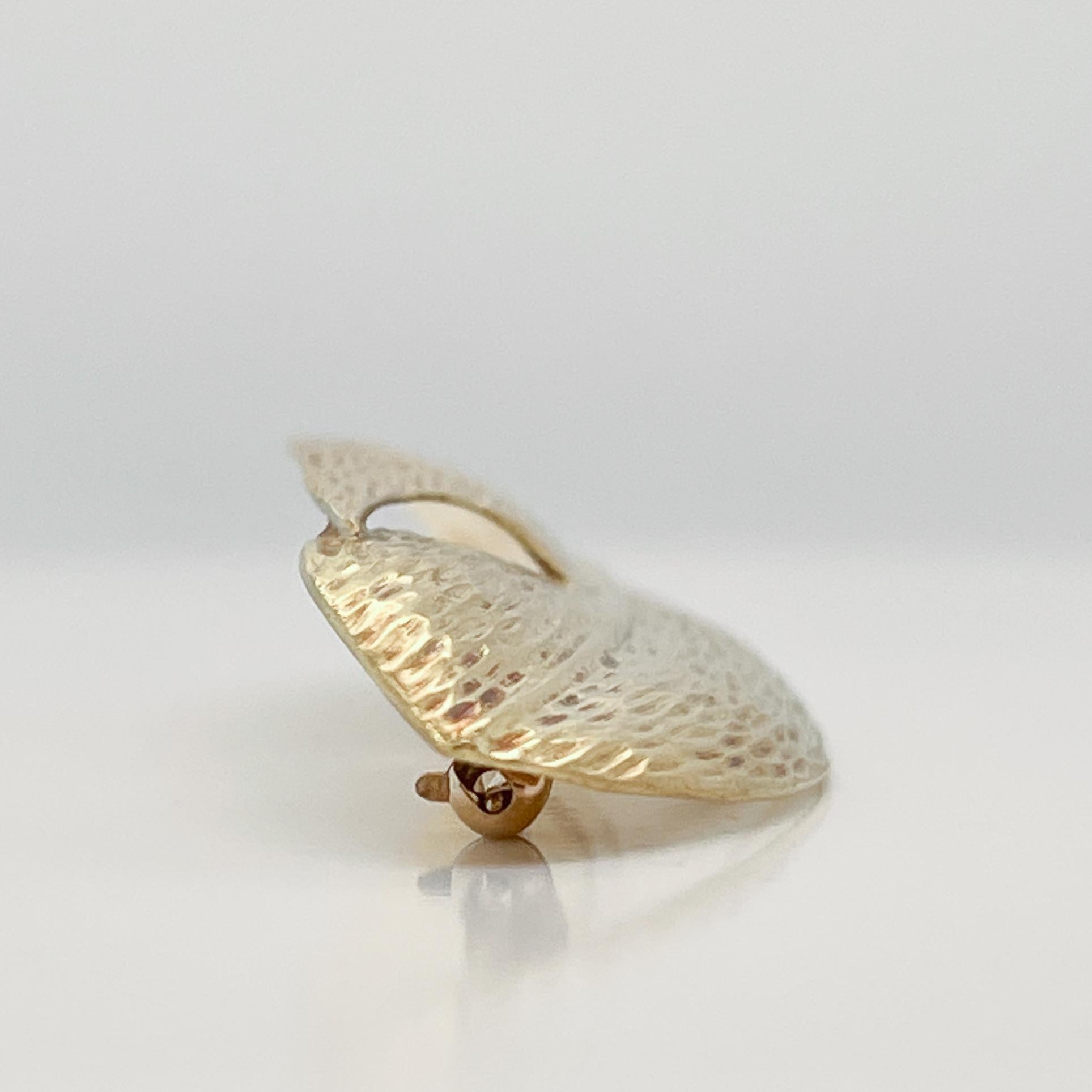 18 Karat Yellow Gold Leaf or Feather Brooch by Angela Cummings for Tiffany & Co. For Sale 3