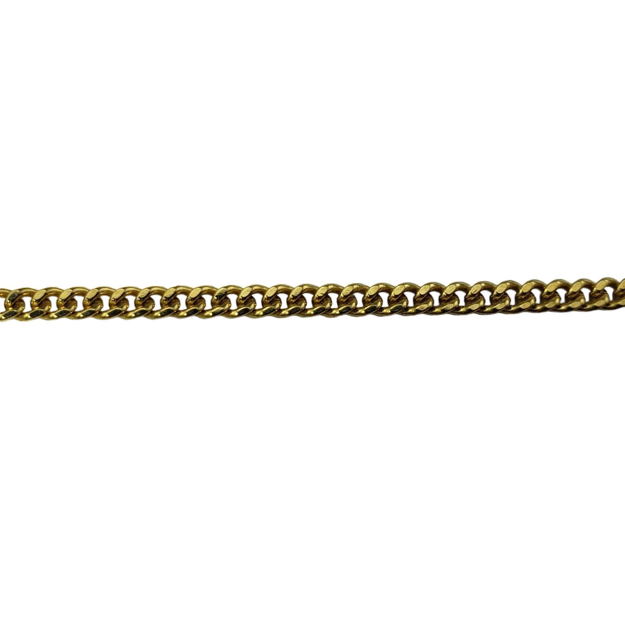 Vintage 18 Karat Yellow Gold Chain Necklace-

This elegant chain necklace is crafted in meticulously detailed 18K yellow gold.  Width:  2 mm.

Size: 19.75 inches

Stamped: 750

Weight:  8.0 gr./  5.1 dwt.

Very good condition, professionally