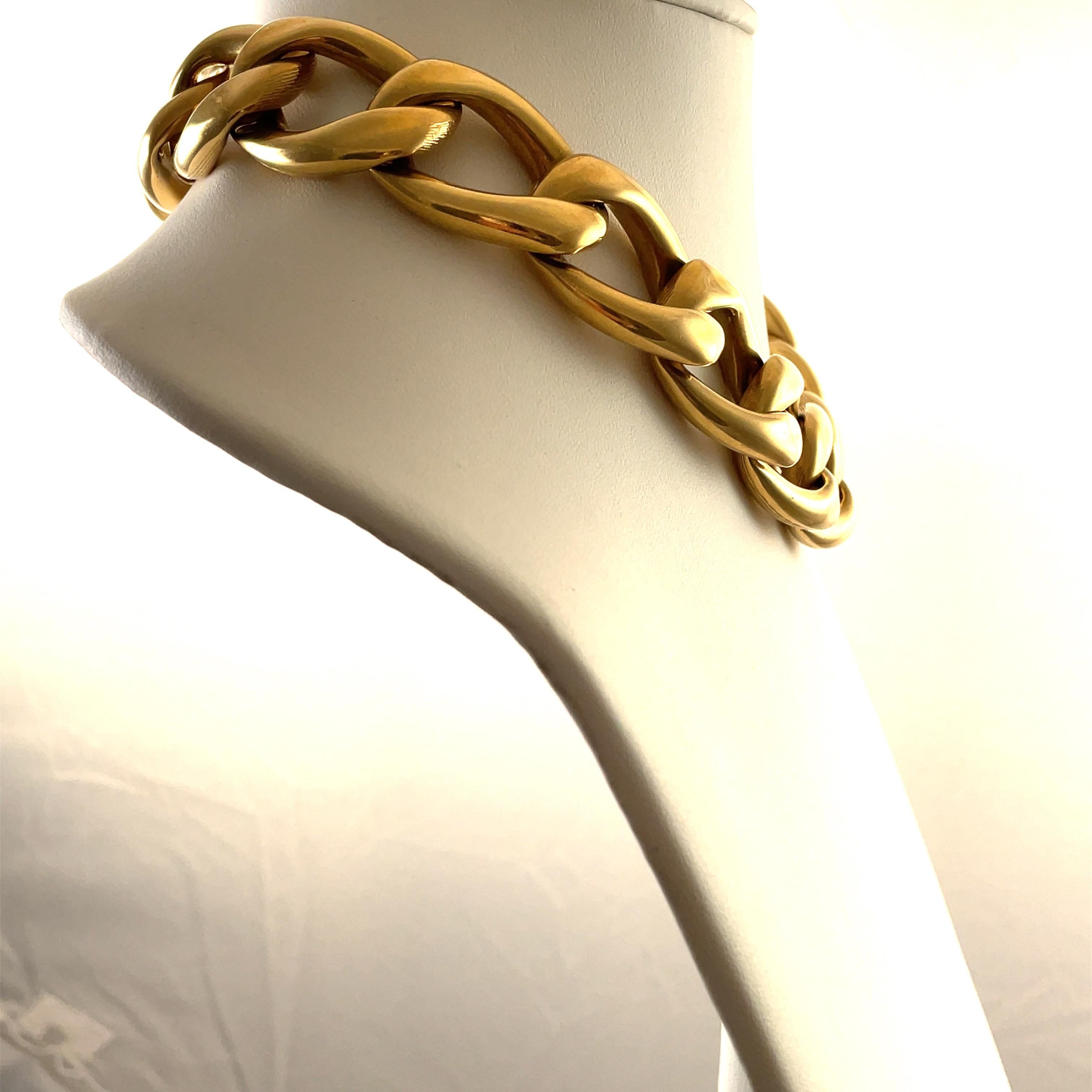 18-Karat Yellow Gold Link Chain Necklace 196.35 Grams In Good Condition In BEVERLY HILLS, CA