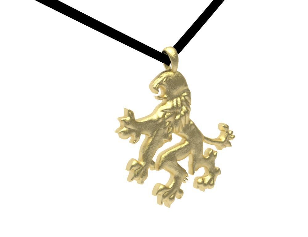 Collier pendentif lion rampant en or jaune 18 carats de 13/16e pouce de large en vente 6