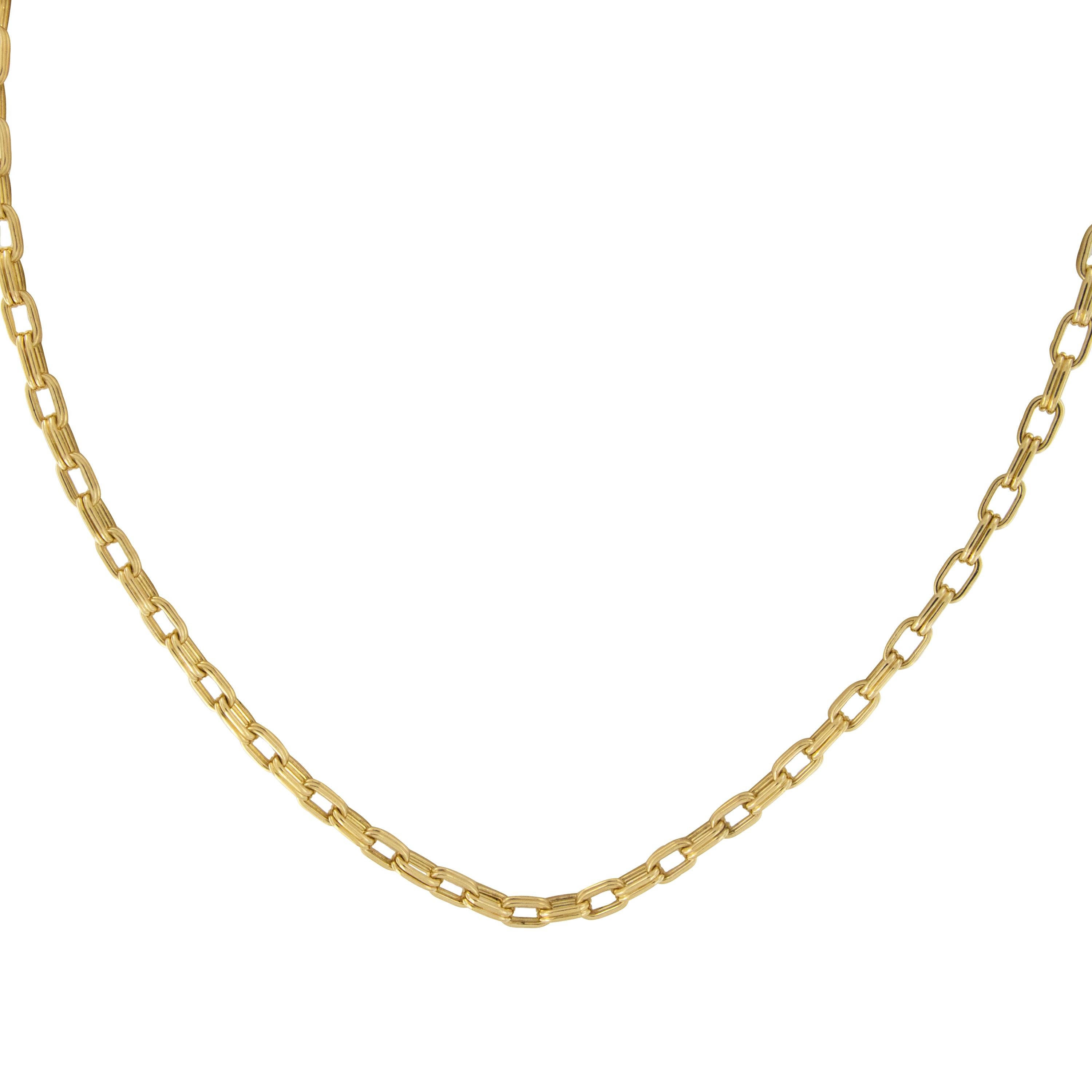 The exceptionally classic design presented in luxurious 18 karat yellow gold in this double oval link long necklace created by the house of Pomellato in Italy is one that stands the test of time, boasting exquisite craftsmanship quality. This